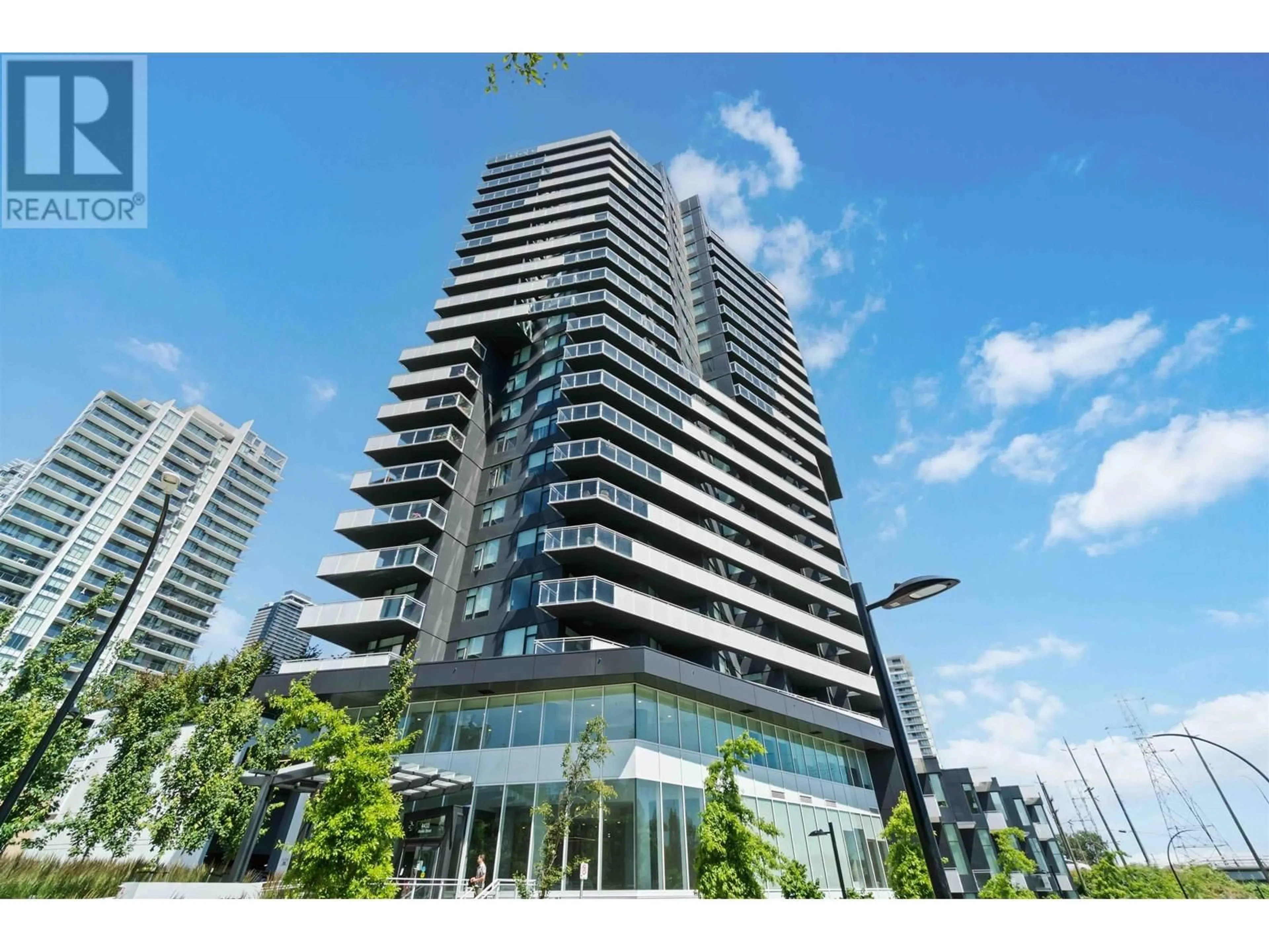 Indoor foyer for 1403 - 4433 ALASKA STREET, Burnaby British Columbia V5C5T3