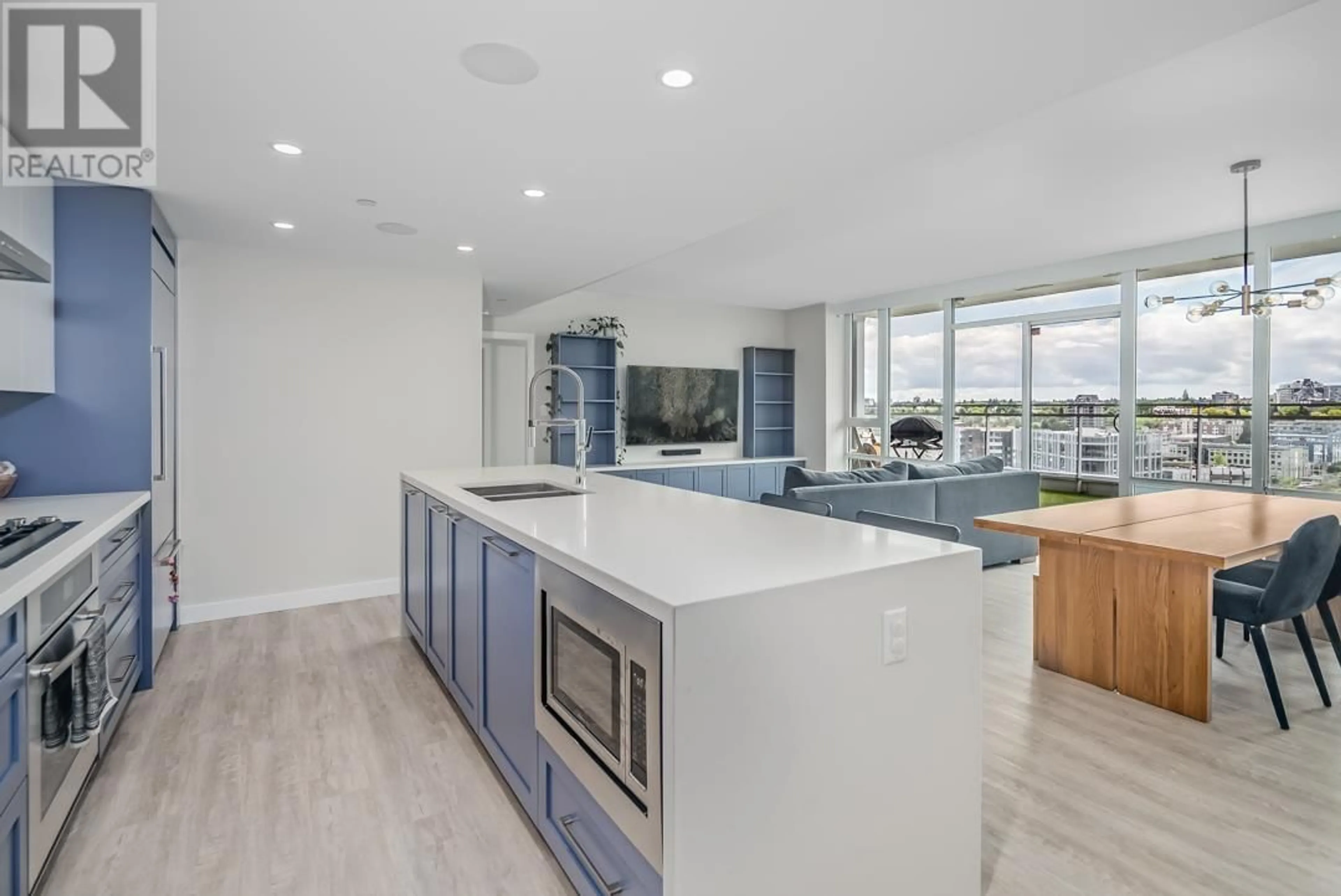 Open concept kitchen, ceramic/tile floor for 2110 - 1618 QUEBEC STREET, Vancouver British Columbia V6A0C5