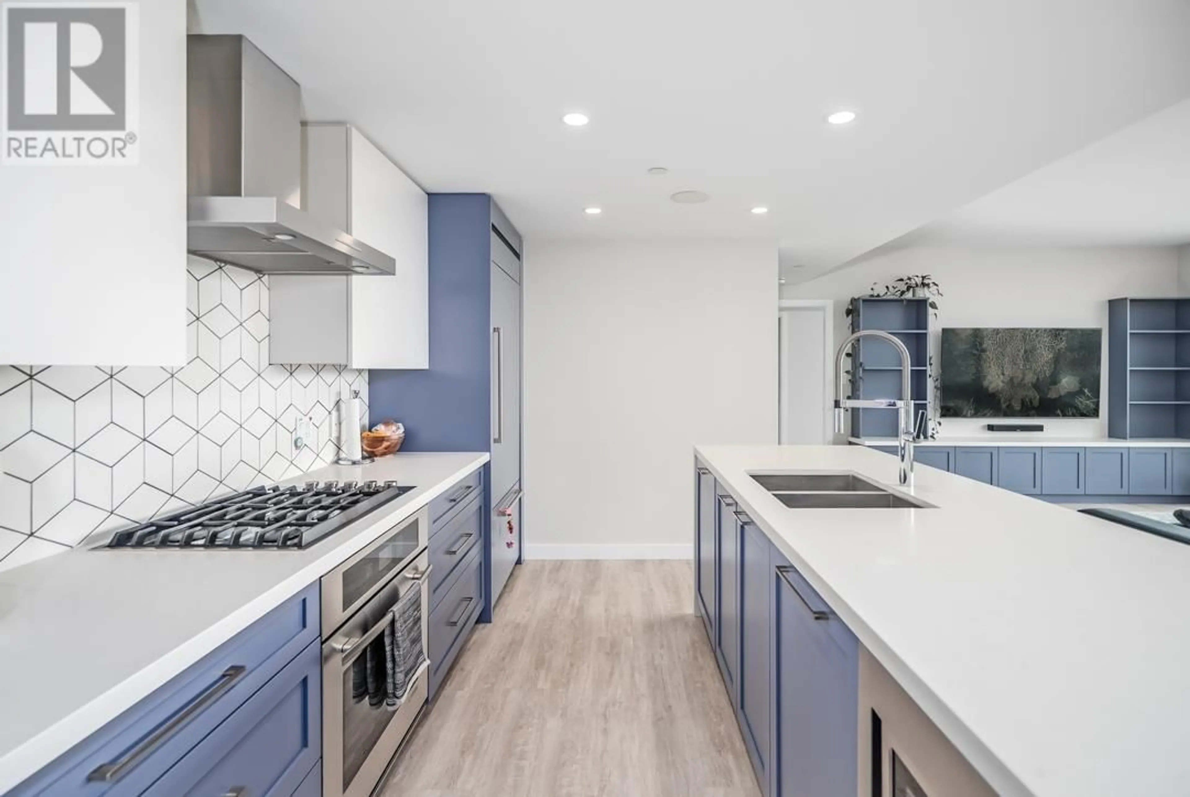 Contemporary kitchen, ceramic/tile floor for 2110 - 1618 QUEBEC STREET, Vancouver British Columbia V6A0C5