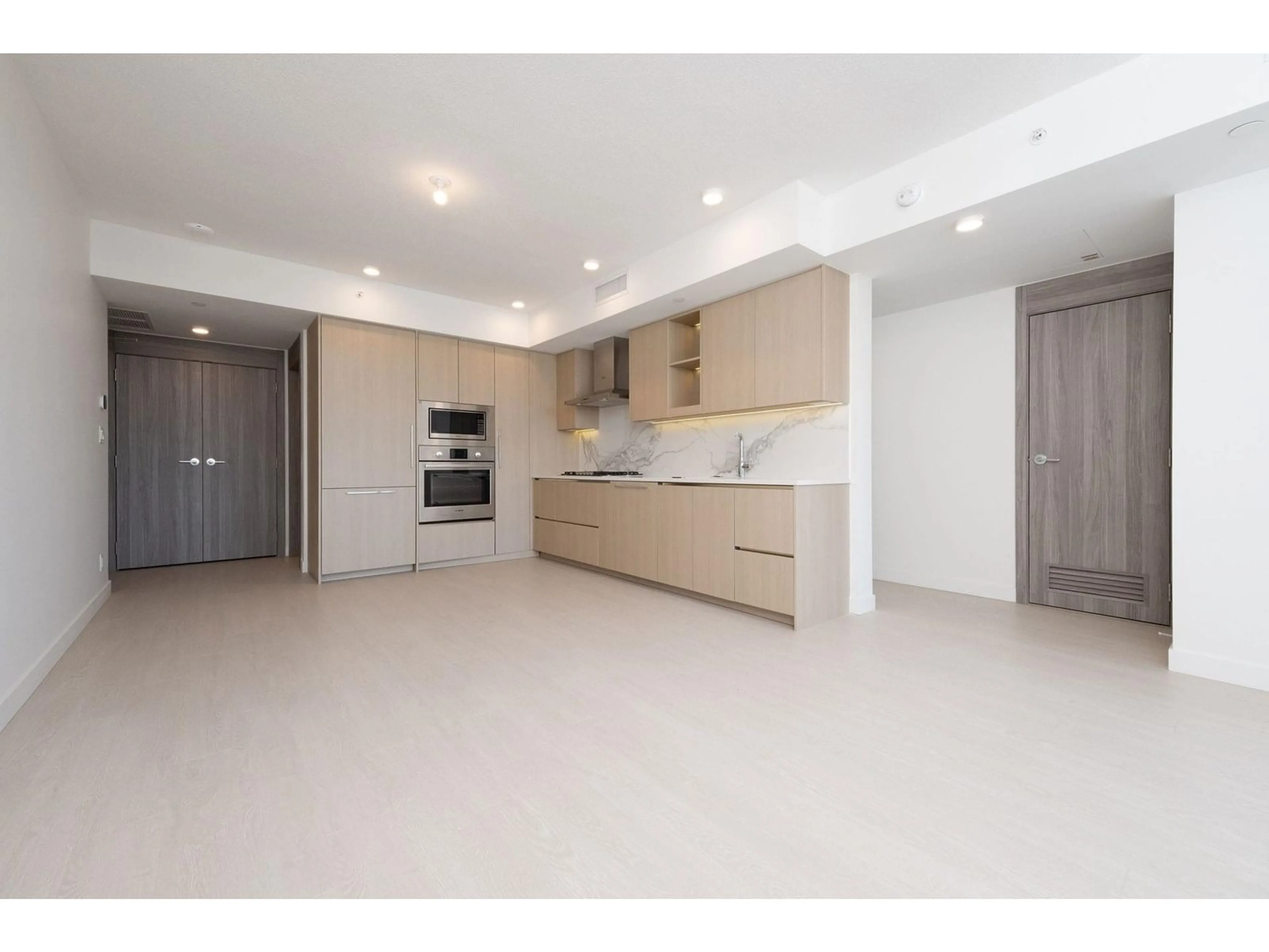 Open concept kitchen, unknown for 1104 - 13778 100, Surrey British Columbia V3T0V3