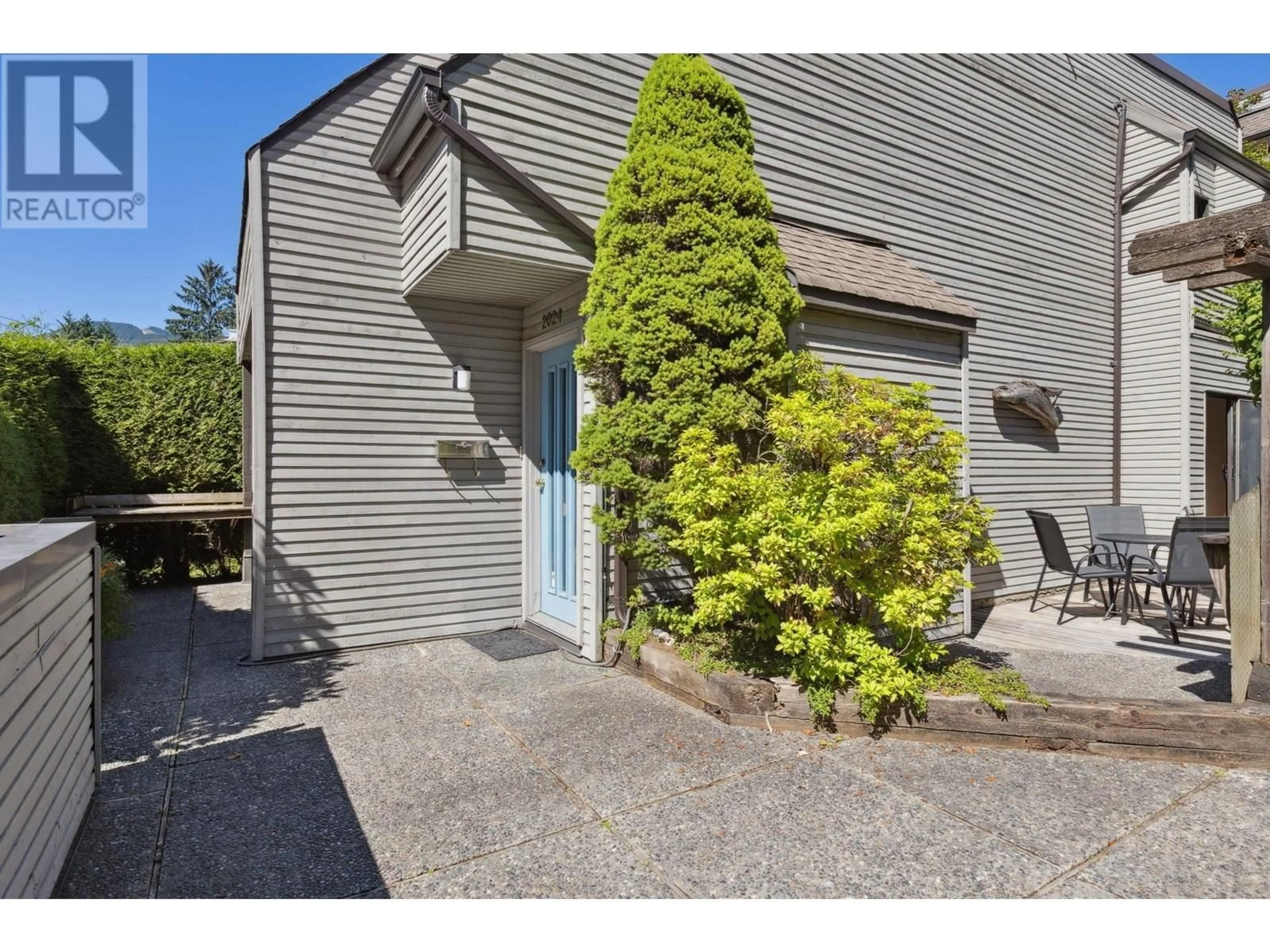 Unknown for 2024 CHESTERFIELD AVENUE, North Vancouver British Columbia V7M2P6