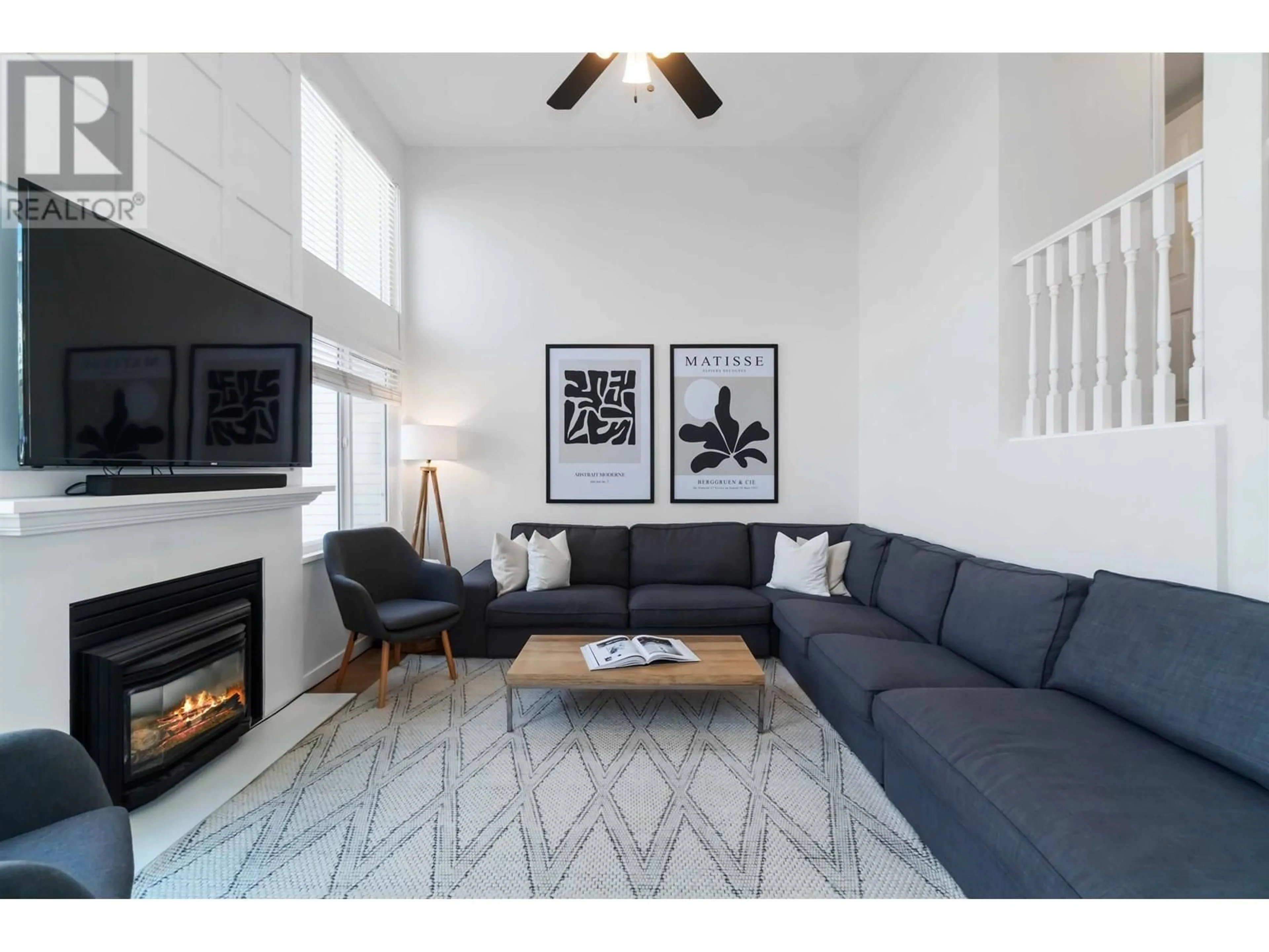 Living room with furniture, unknown for D - 3374 SEFTON STREET, Port Coquitlam British Columbia V3B7L8