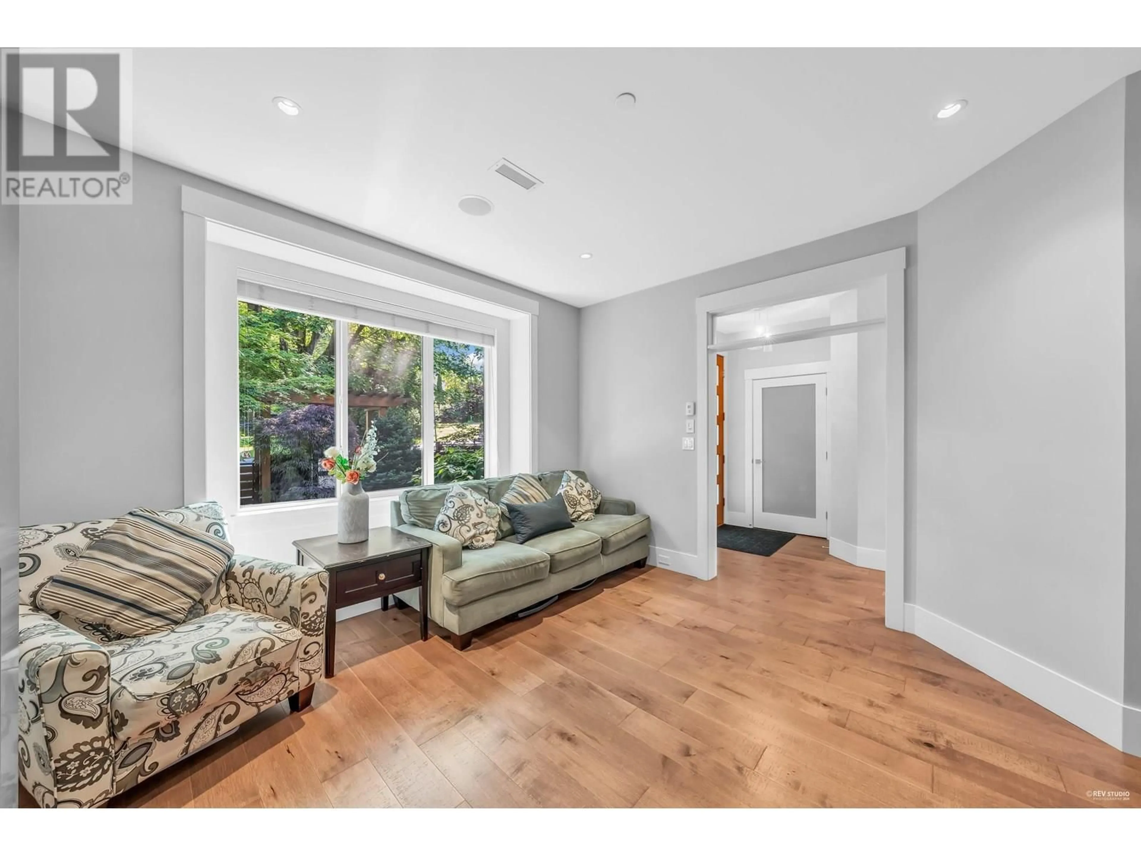 Unknown for 3721 16TH AVENUE, Vancouver British Columbia V6R3C5