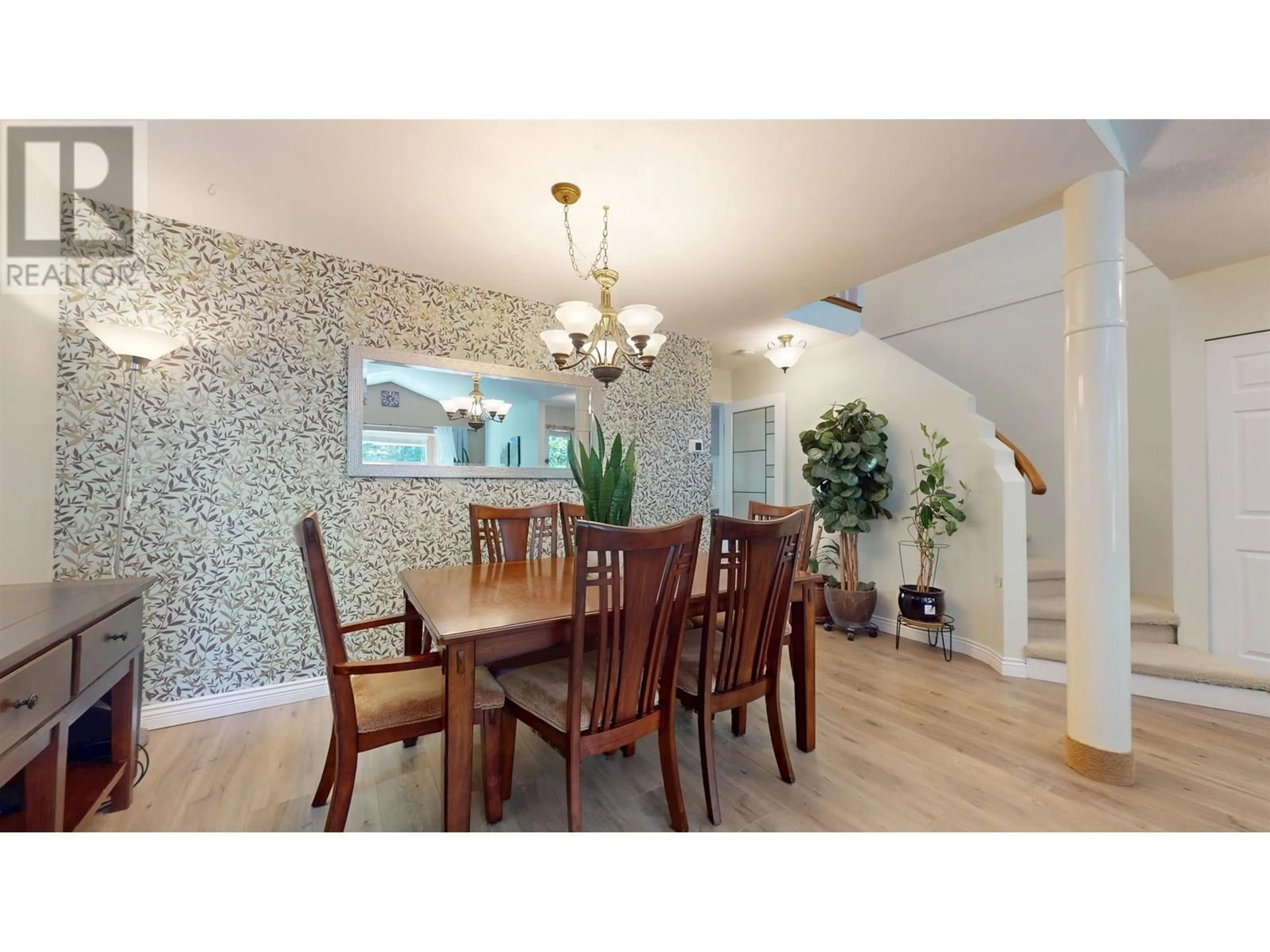 Dining room, wood/laminate floor for 2983 WALTON AVENUE, Coquitlam British Columbia V3B6N1