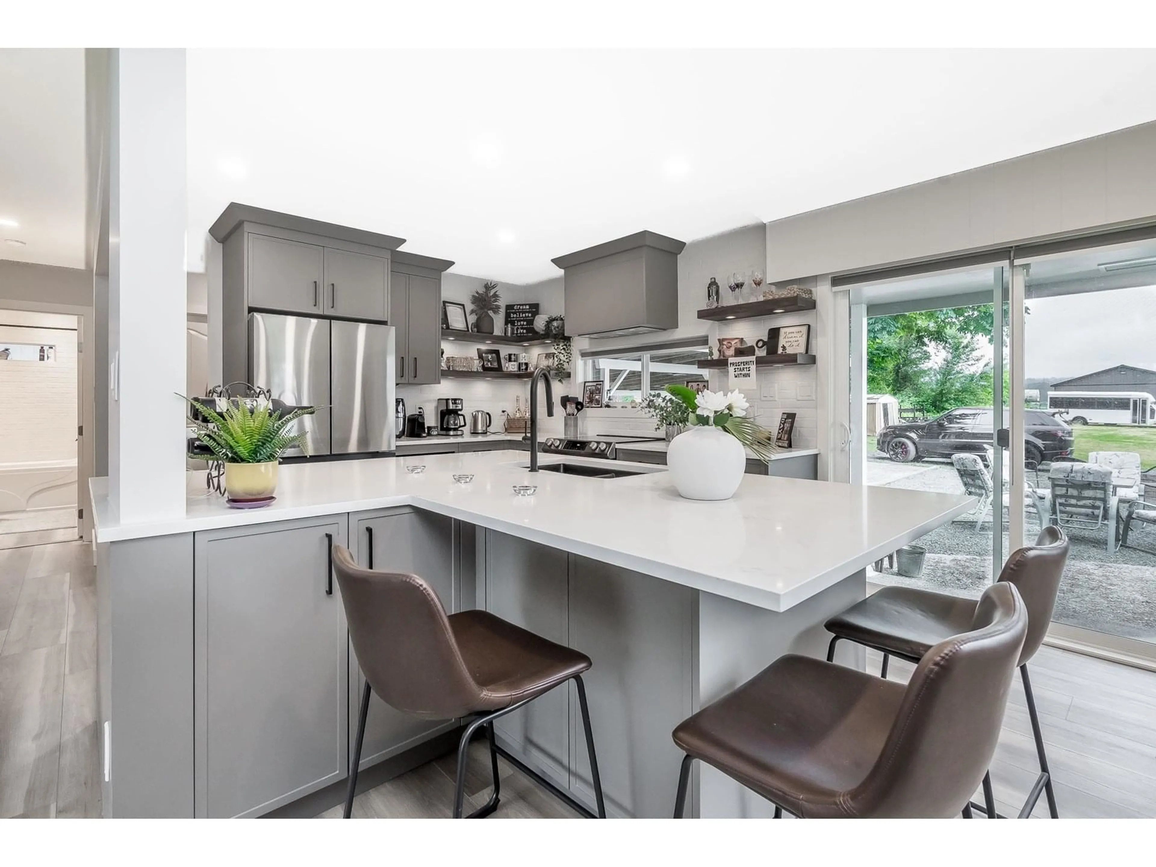 Open concept kitchen, unknown for 27607 GRAY, Abbotsford British Columbia V4X2G8