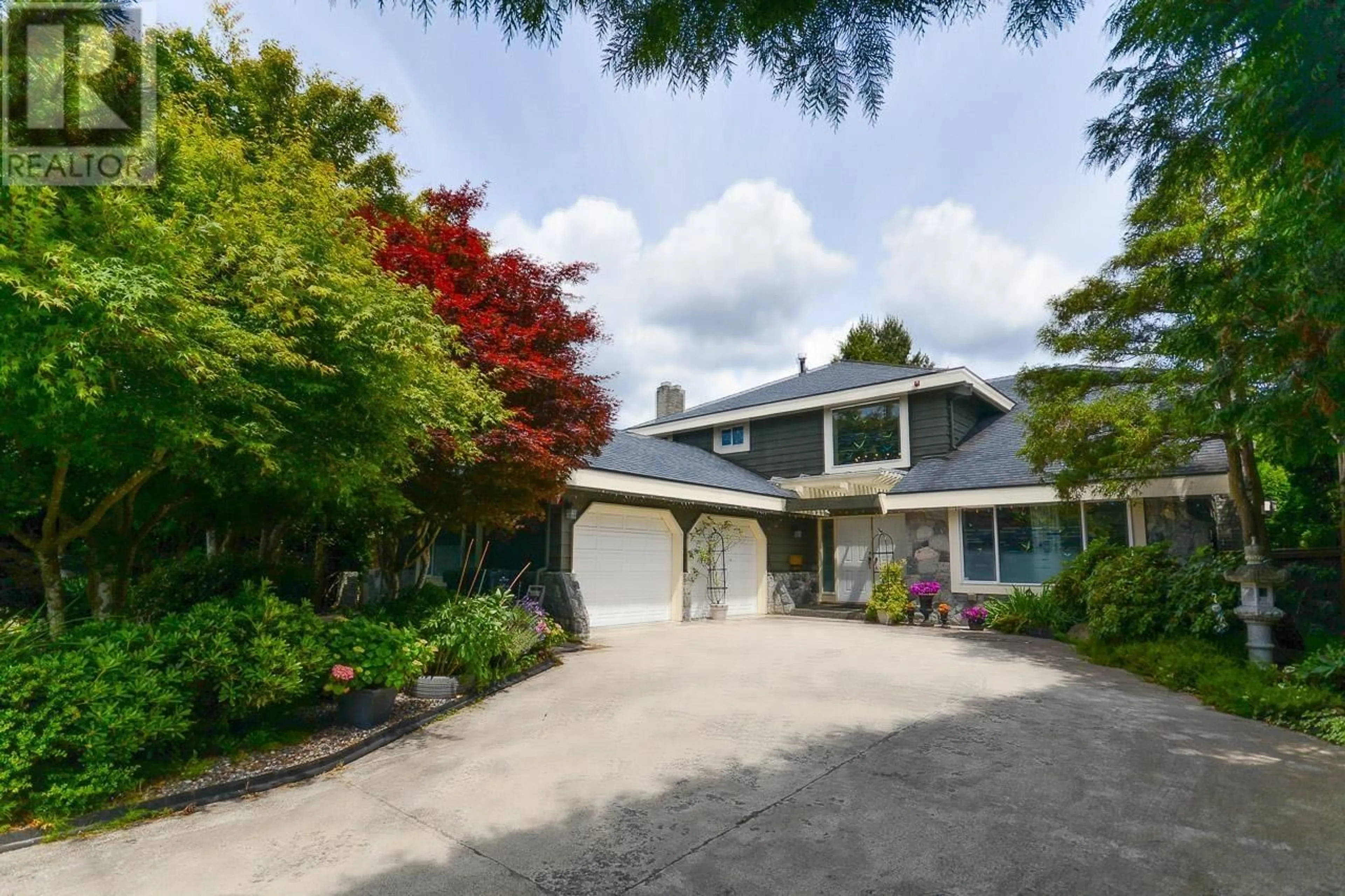 A pic from outside/outdoor area/front of a property/back of a property/a pic from drone, street for 7680 CHEVIOT PLACE, Richmond British Columbia V7C3S6