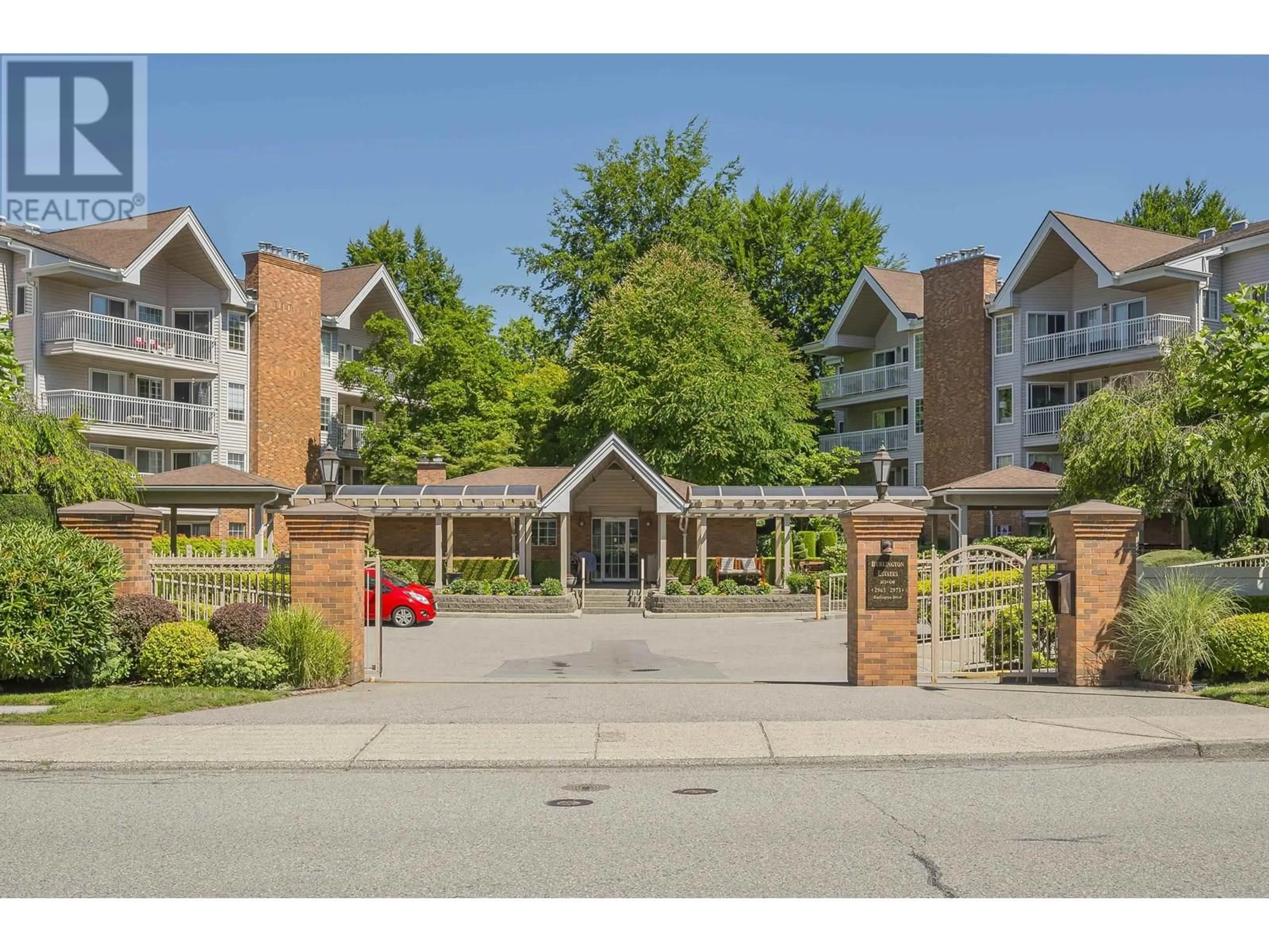 Unknown for 301 - 2963 BURLINGTON DRIVE, Coquitlam British Columbia V3B6X1