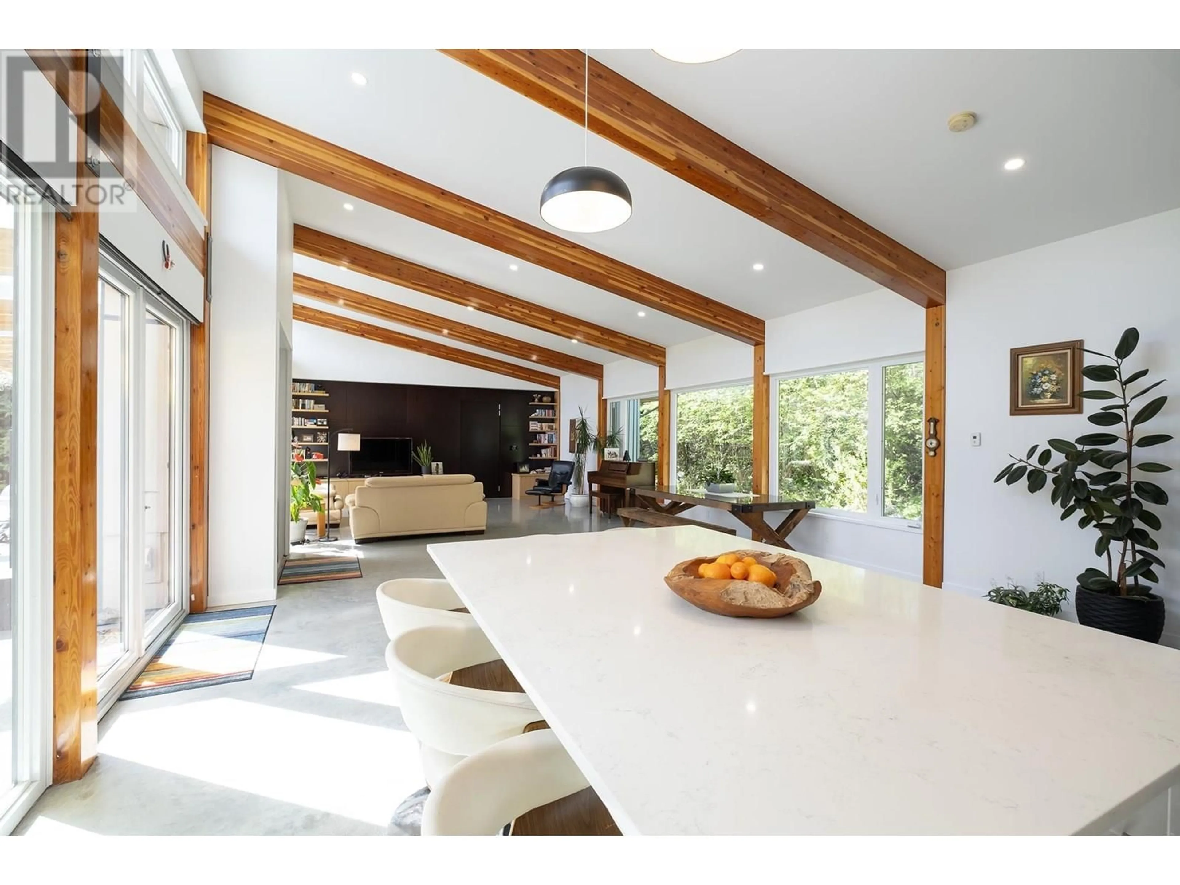 Open concept kitchen, ceramic/tile floor for 996 REED ROAD, Gibsons British Columbia V0N1V7