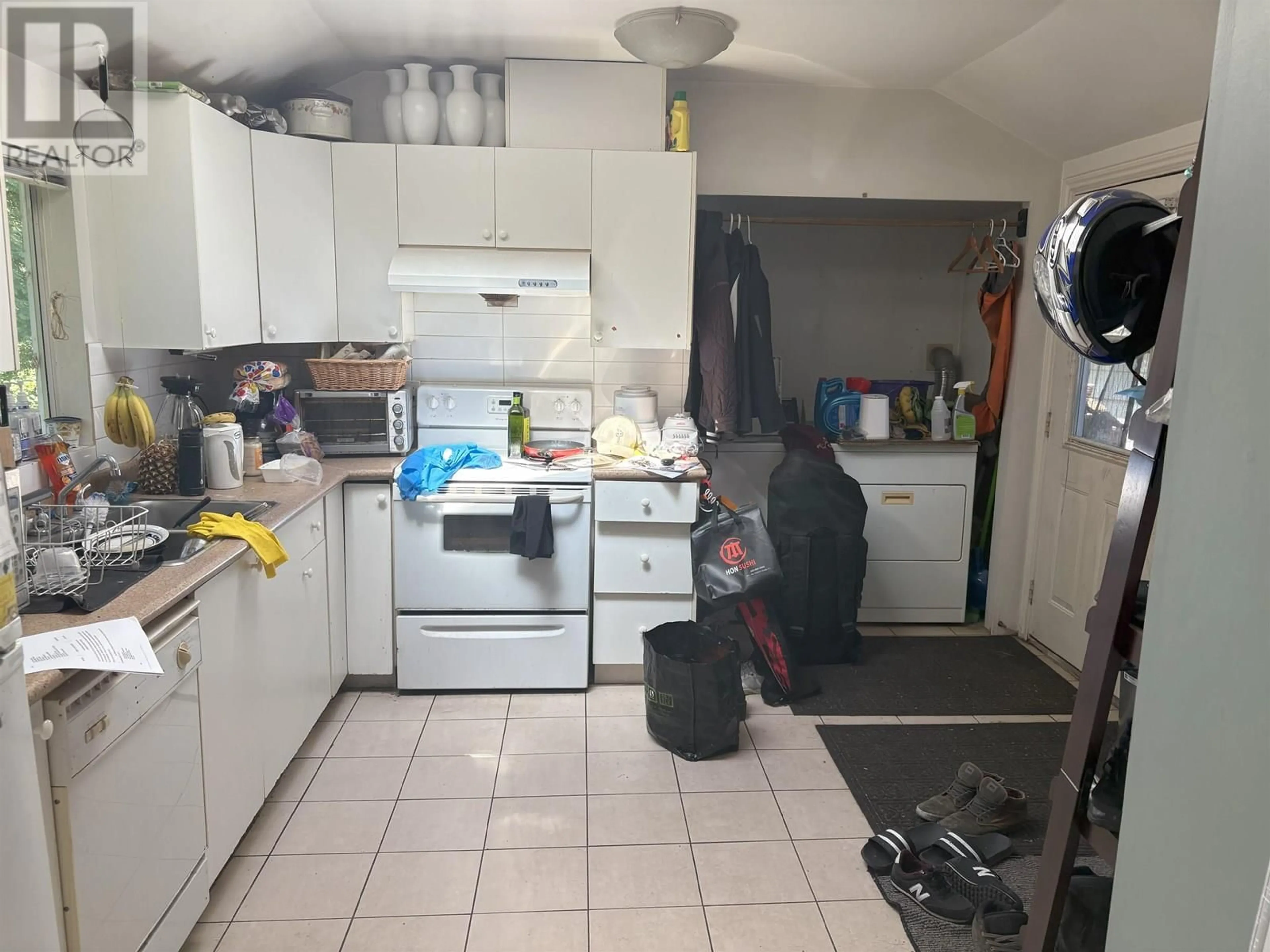 Standard kitchen, floor is not visible for 23131 WESTMINSTER HIGHWAY, Richmond British Columbia V6V1B9