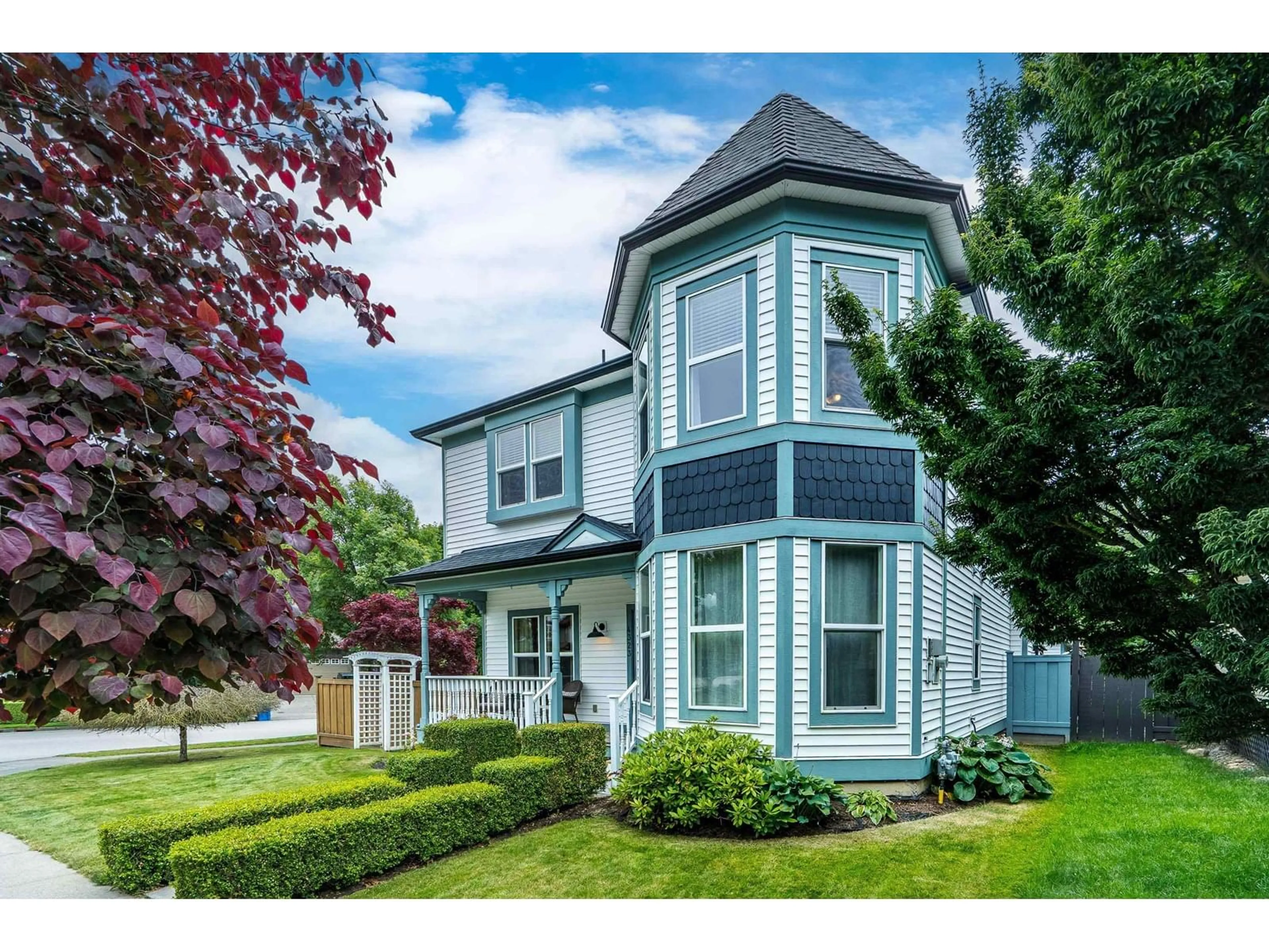 Home with vinyl exterior material, street for 4323 BILL REID, Abbotsford British Columbia V3G3C2