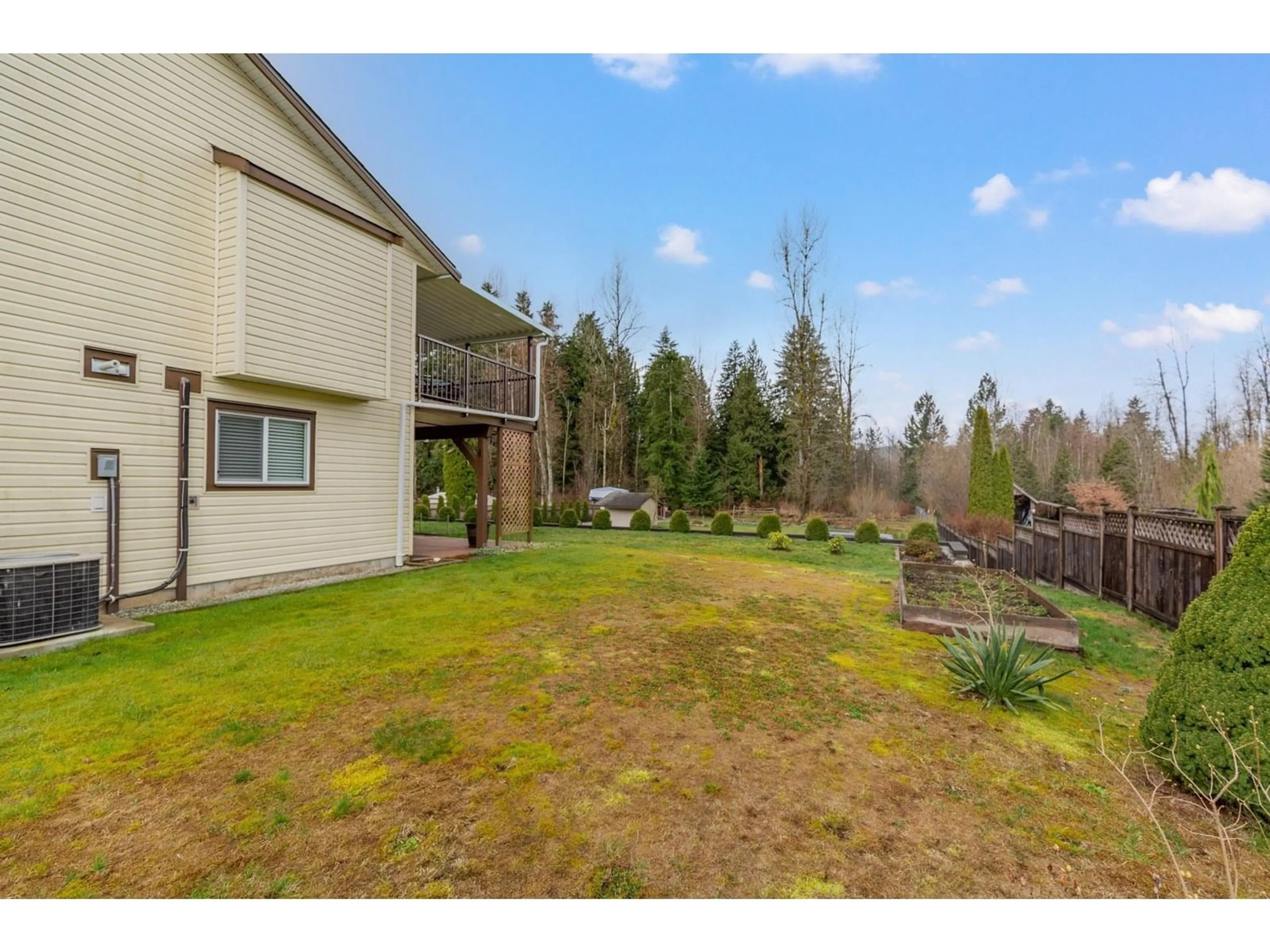 Patio, unknown for 9013 HAMMOND, Mission British Columbia V2V6X8