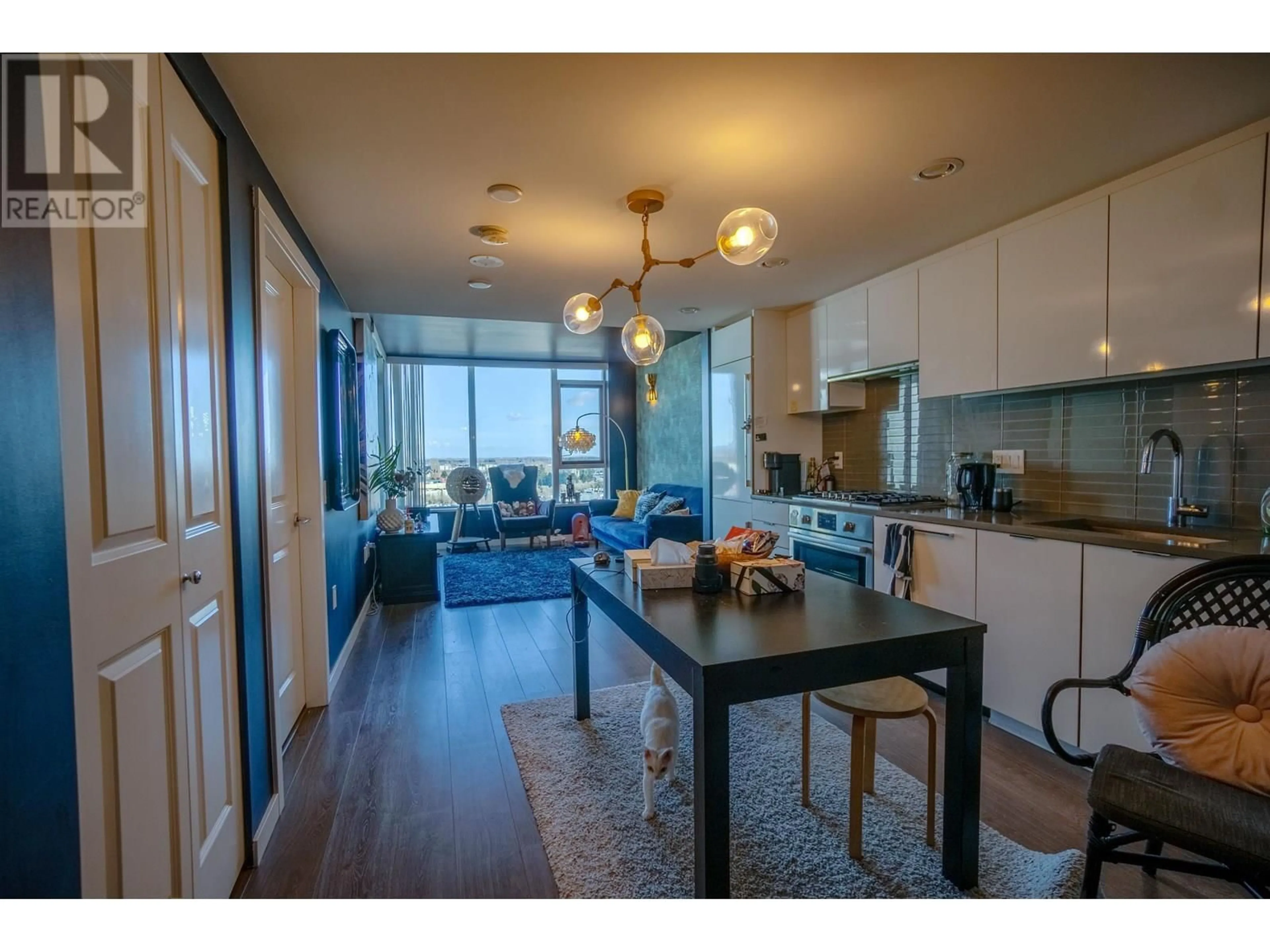 Open concept kitchen, wood/laminate floor for 1602 - 3331 BROWN ROAD, Richmond British Columbia V6X0P5
