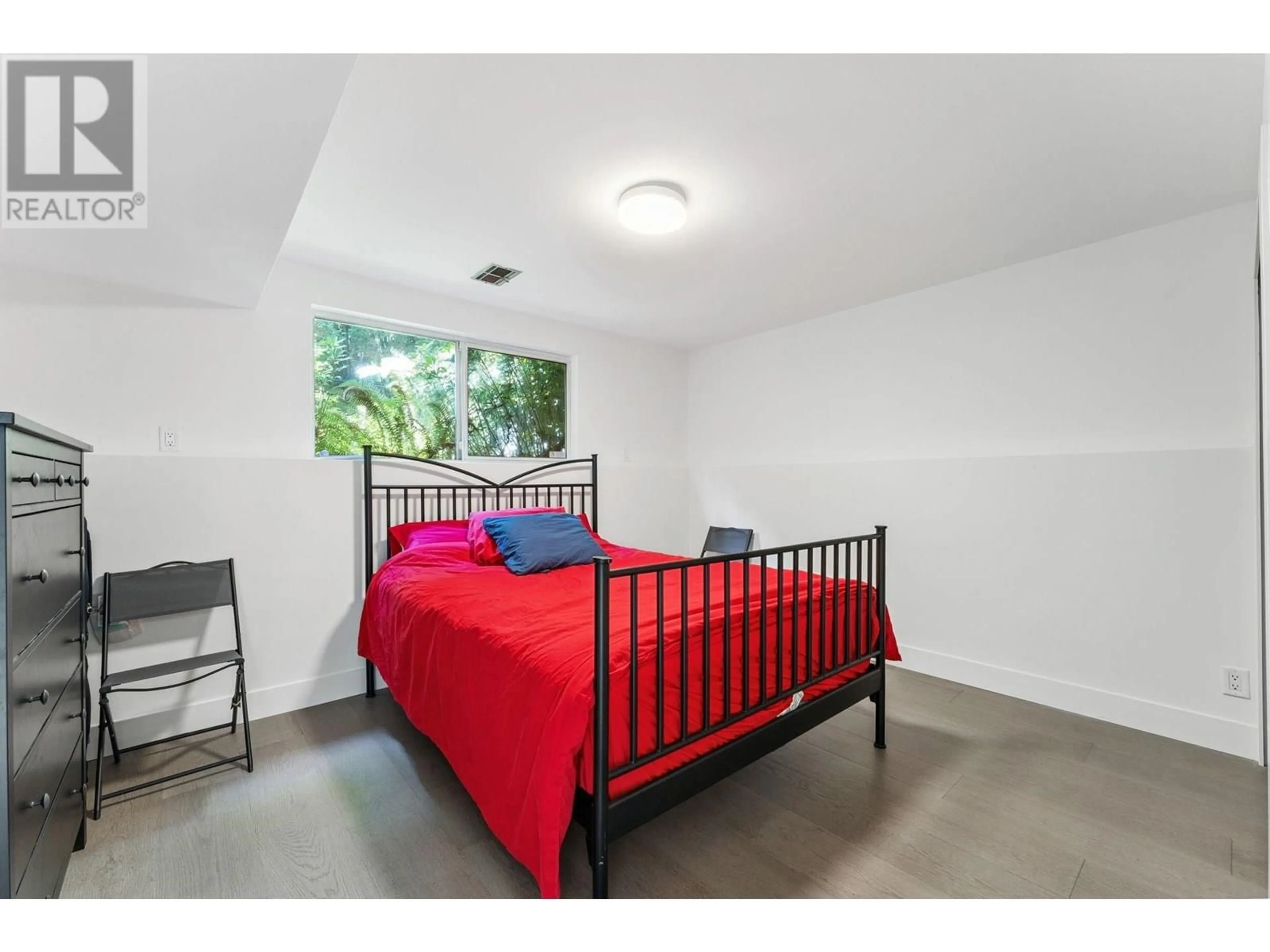 Bedroom with bed, unknown for 1725 ROSEBERY AVENUE, West Vancouver British Columbia V7V2Z5