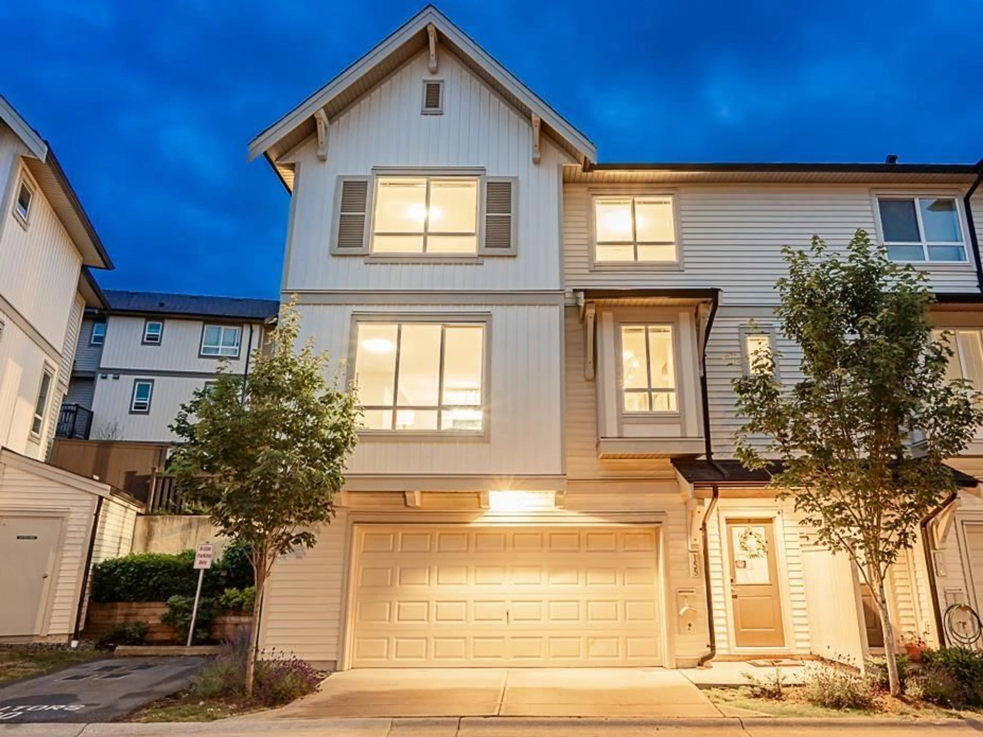 Home with vinyl exterior material, street for 155 - 30930 WESTRIDGE, Abbotsford British Columbia V2T0H6