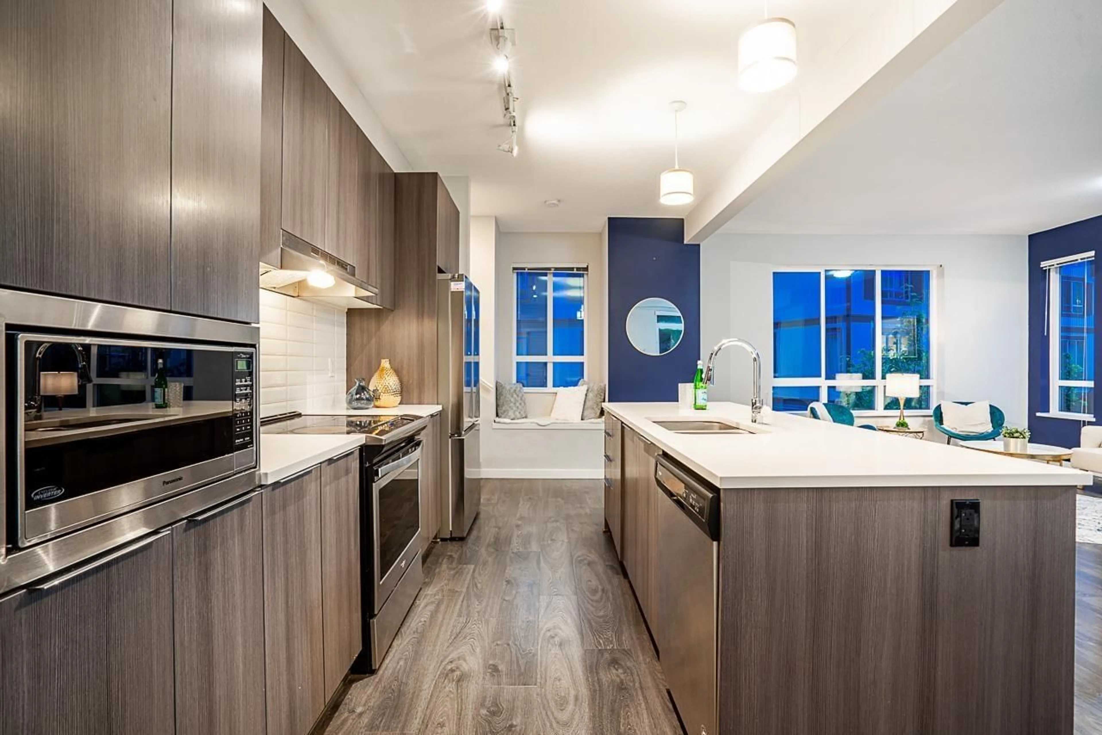 Contemporary kitchen, unknown for 155 - 30930 WESTRIDGE, Abbotsford British Columbia V2T0H6