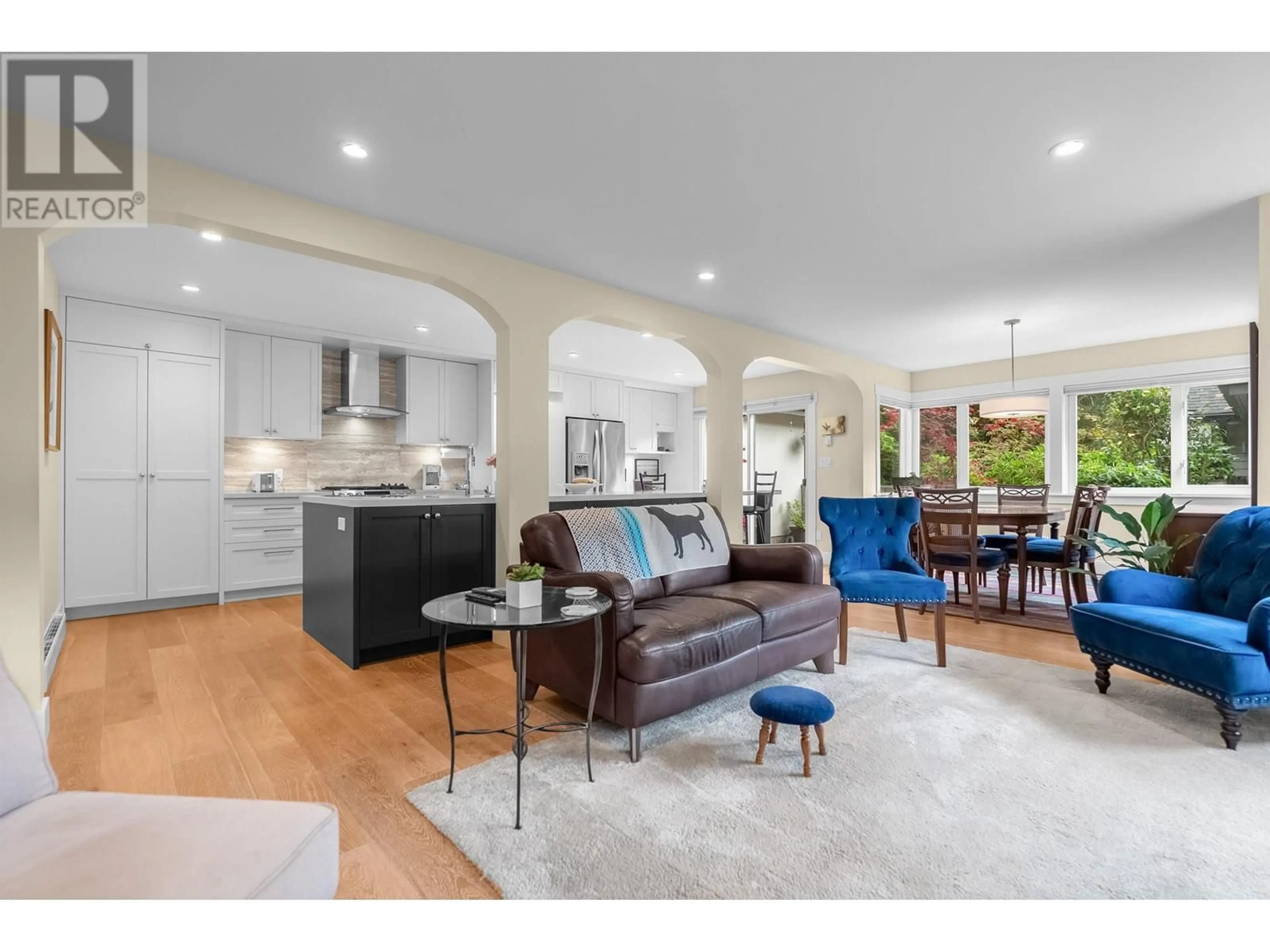 Open concept kitchen, unknown for 5916 NANCY GREENE WAY, North Vancouver British Columbia V7R4N4