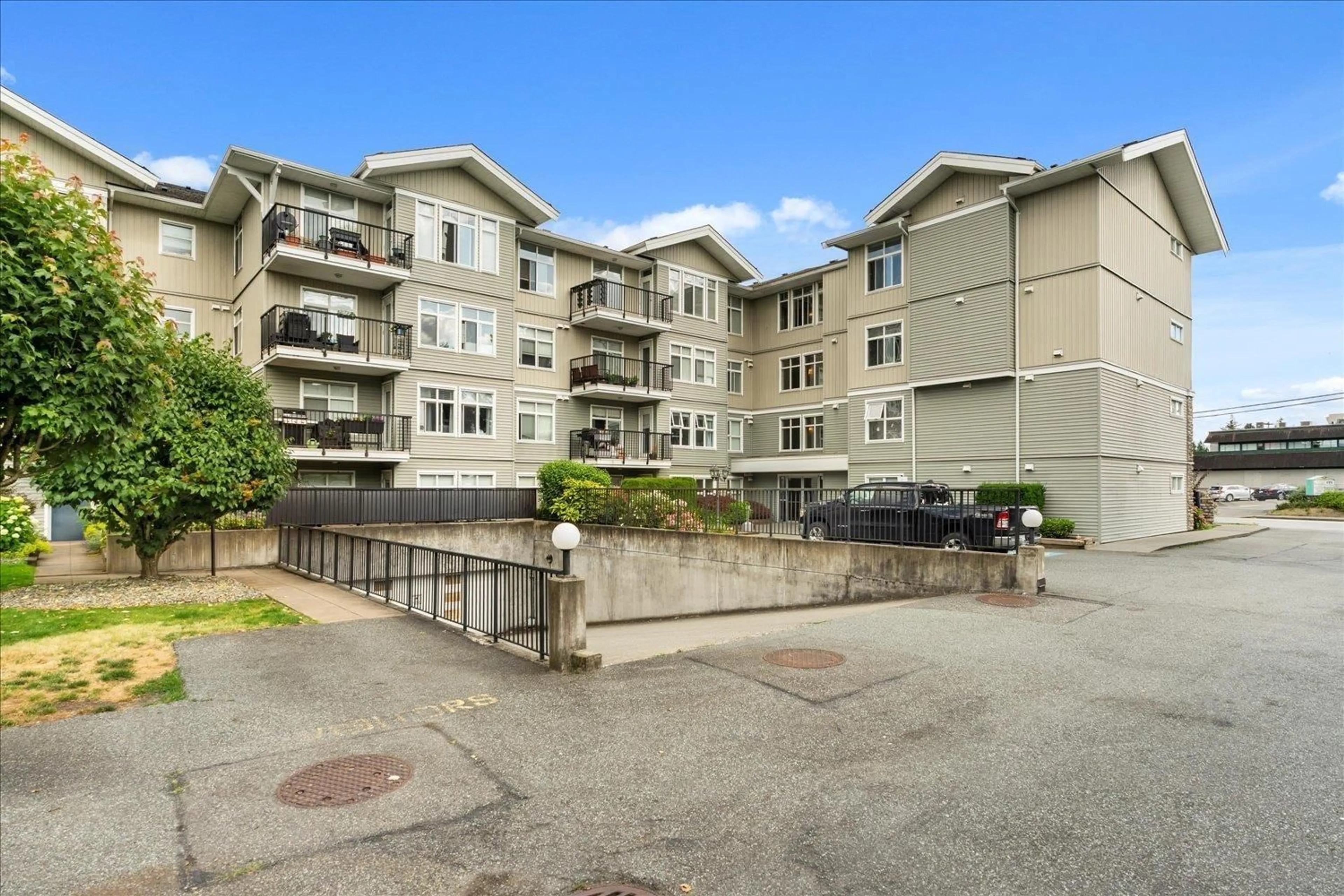 Patio, unknown for 411 - 33255 OLD YALE, Abbotsford British Columbia V2S8R2