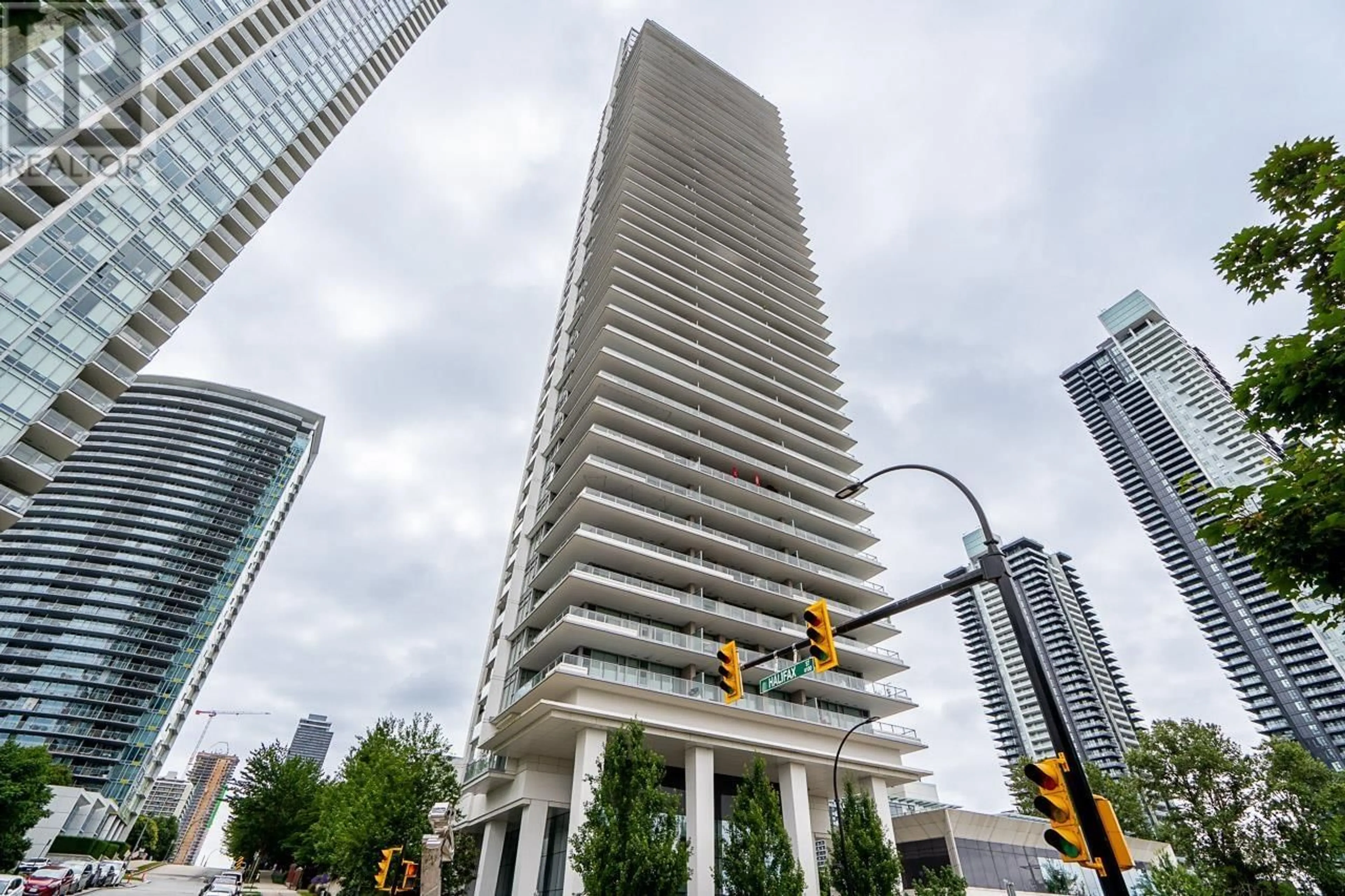 Unknown for 605 - 1888 GILMORE AVENUE, Burnaby British Columbia V5C0L2