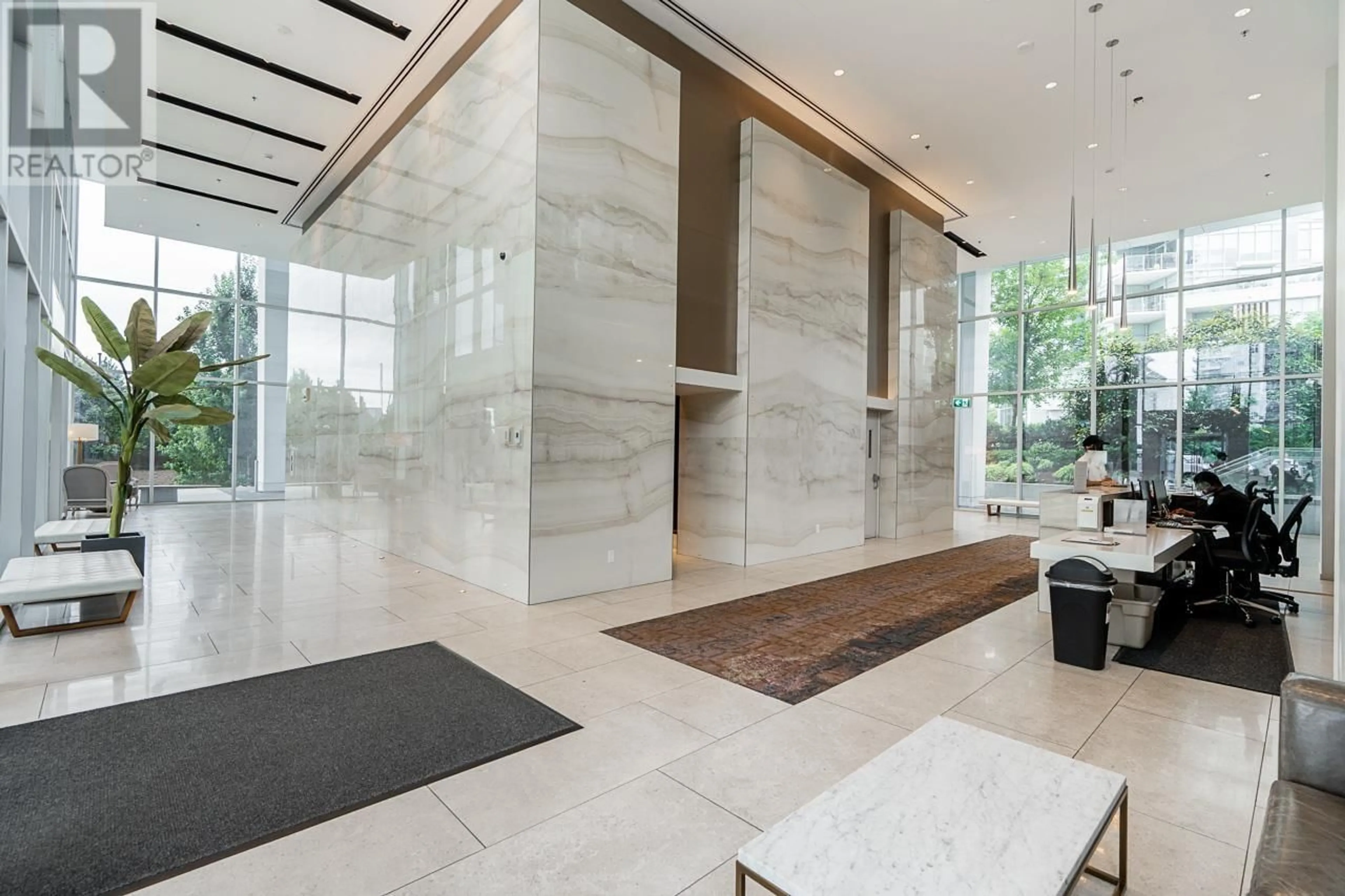 Lobby for 605 - 1888 GILMORE AVENUE, Burnaby British Columbia V5C0L2