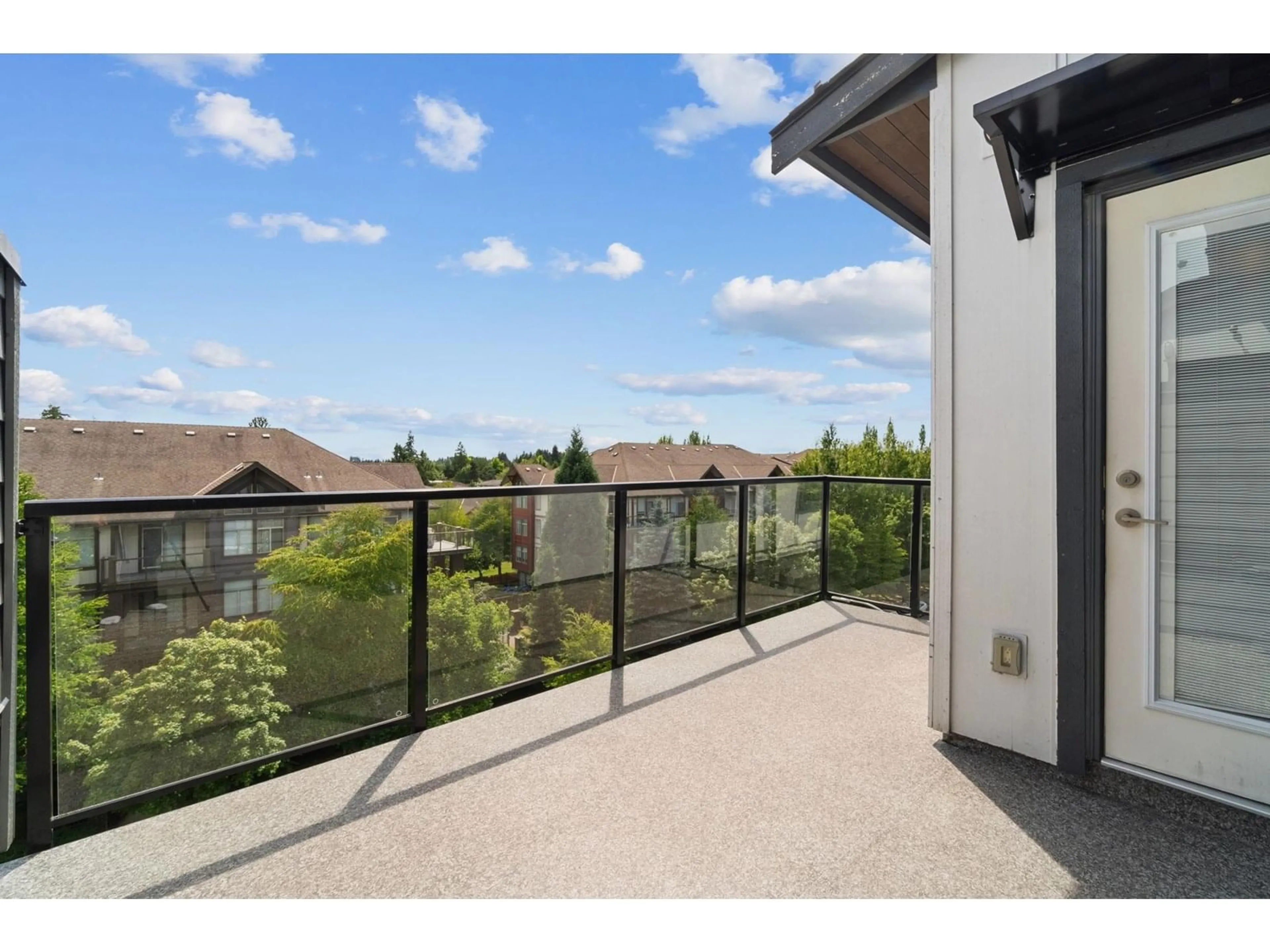 Patio, unknown for 503 - 15351 101, Surrey British Columbia V3R0G2