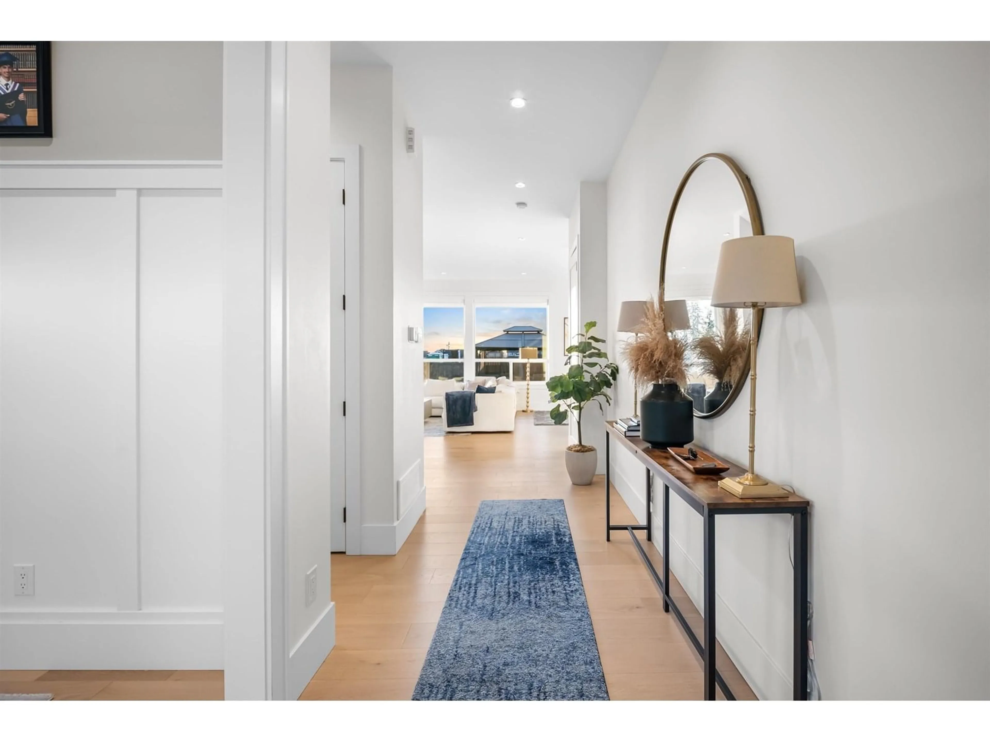 Indoor entryway for 2055 167A, Surrey British Columbia V3Z9X8