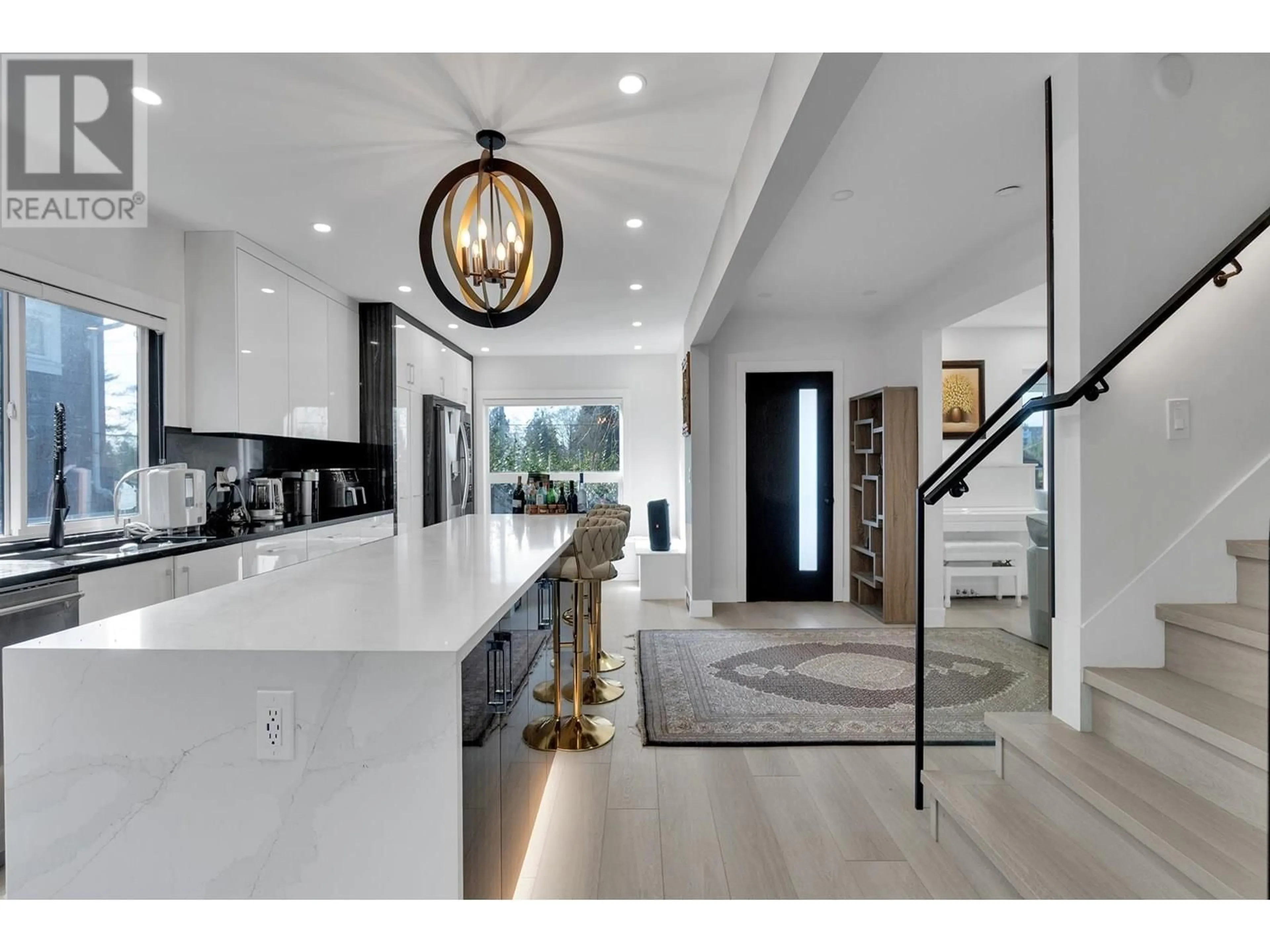 Open concept kitchen, ceramic/tile floor for 1921 FULTON AVENUE, West Vancouver British Columbia V7V1T2