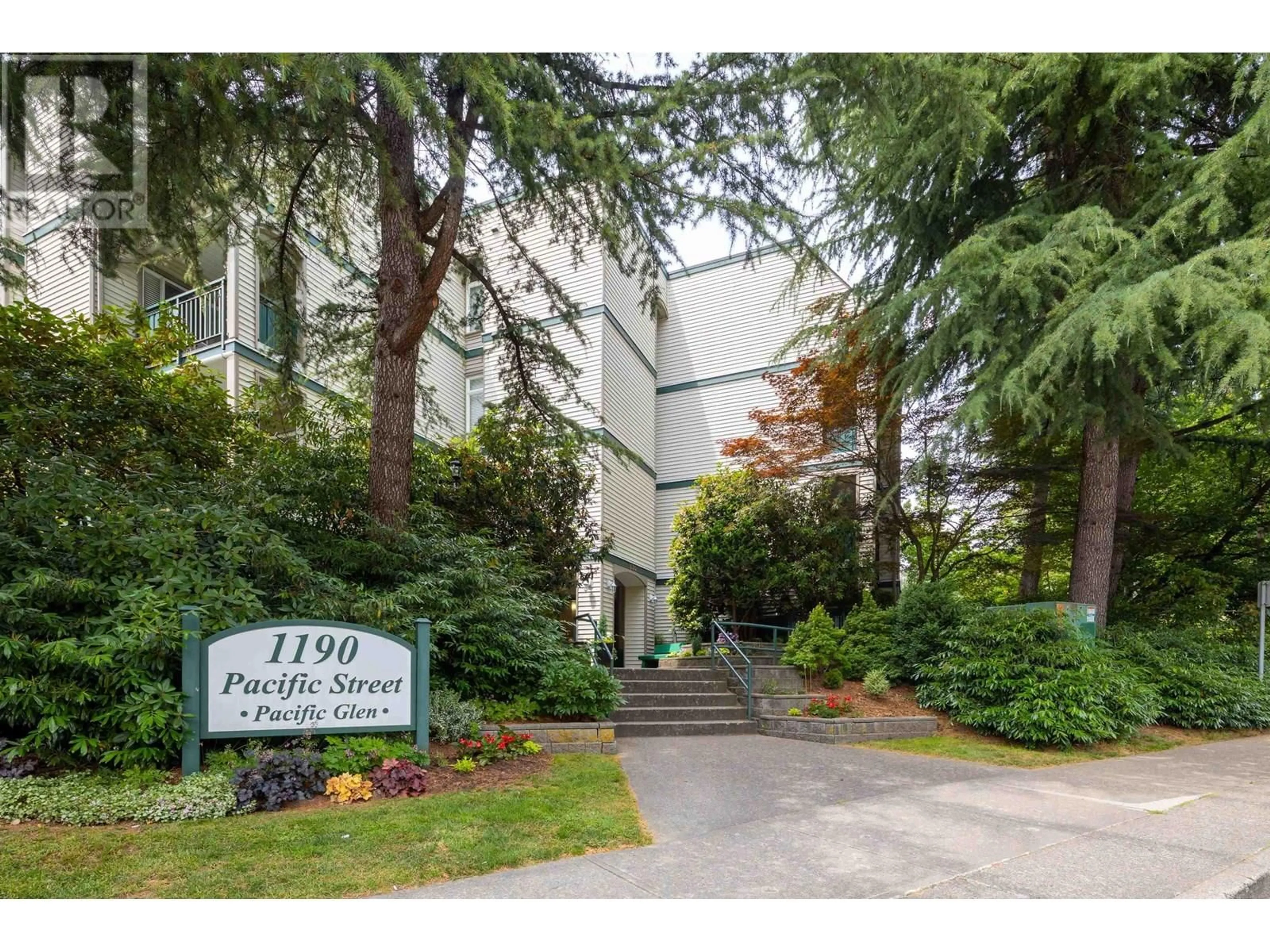 Indoor foyer for 108 - 1190 PACIFIC STREET, Coquitlam British Columbia V3B6Z2