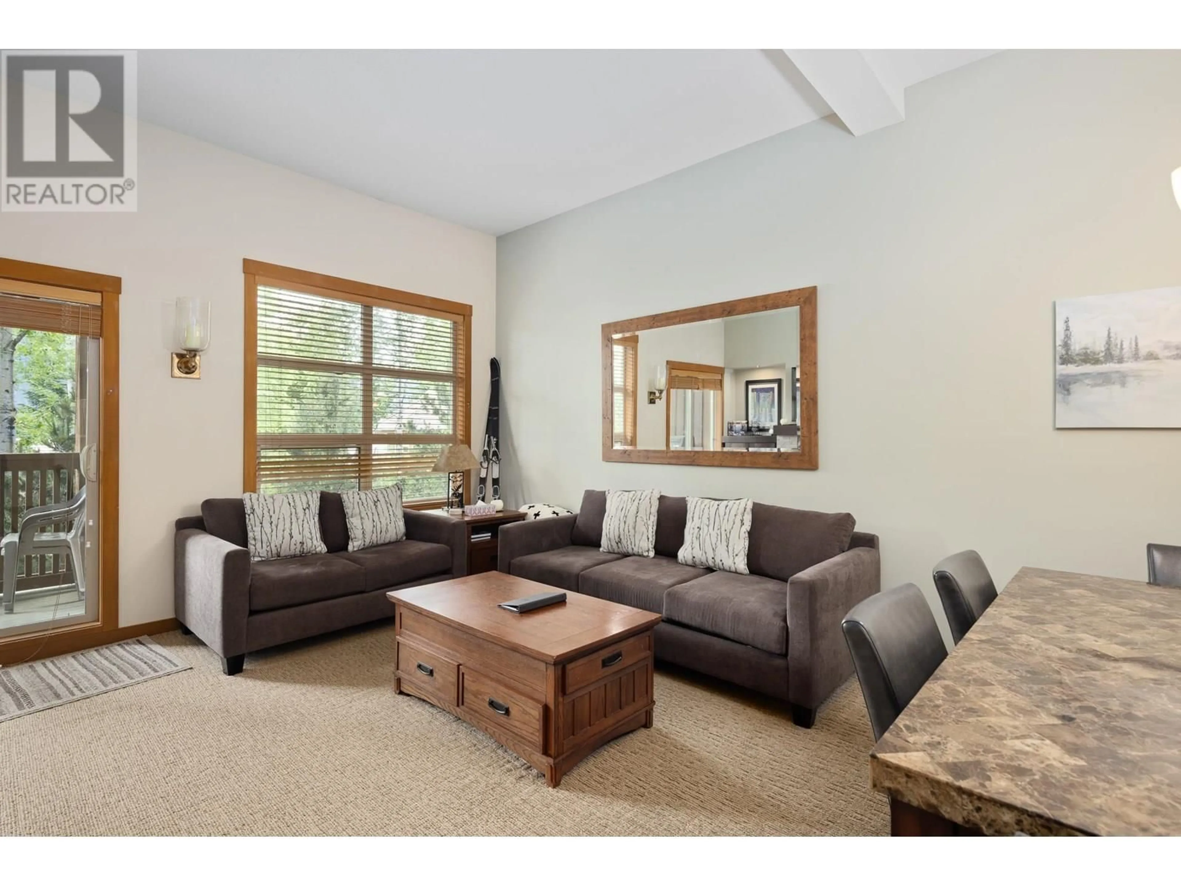 Living room with furniture, unknown for 10 - 4894 PAINTED CLIFF ROAD, Whistler British Columbia V8E1E1