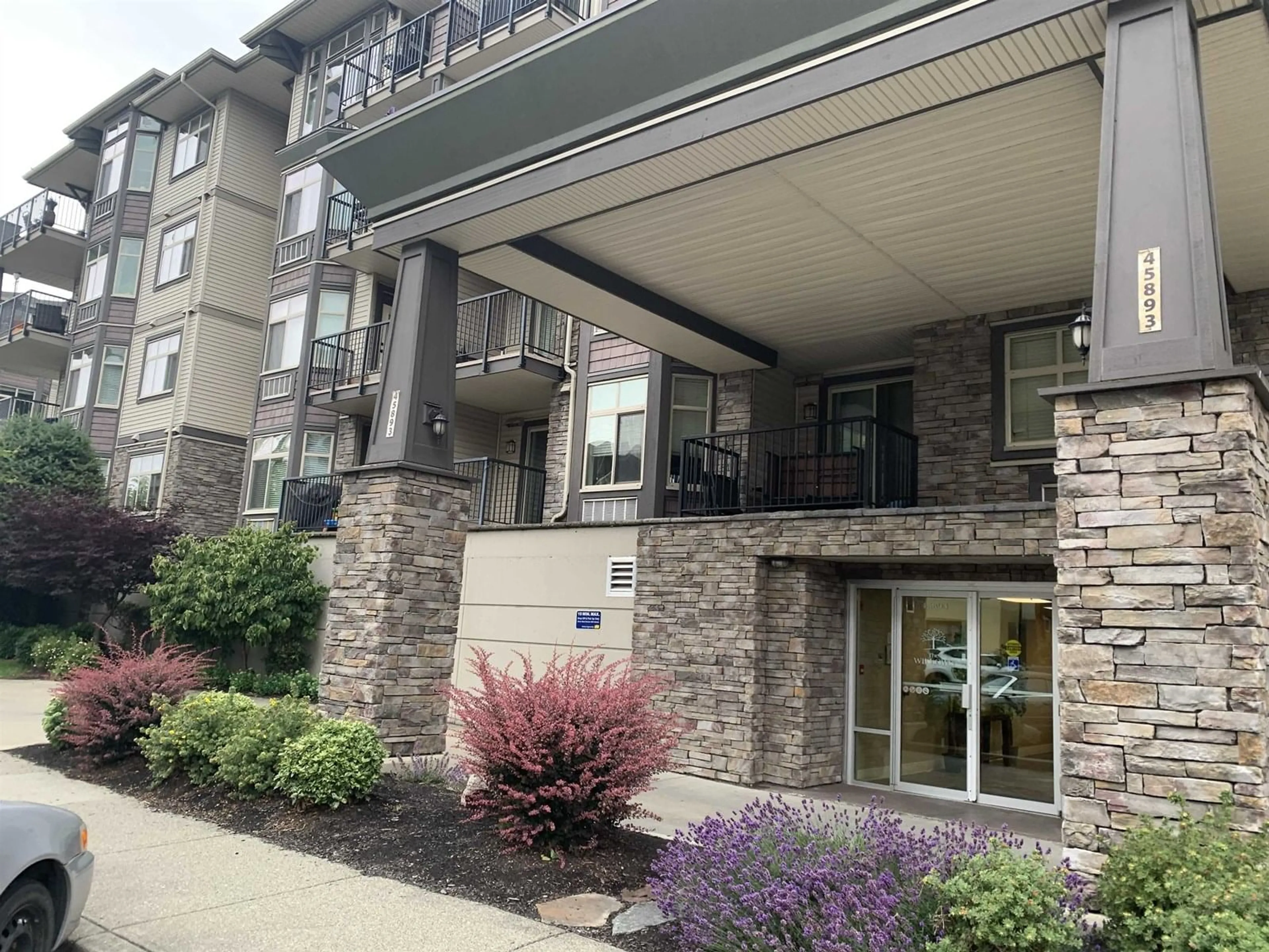 Unknown for 407 - 45893 CHESTERFIELD AVENUE, Chilliwack British Columbia V2P1M5