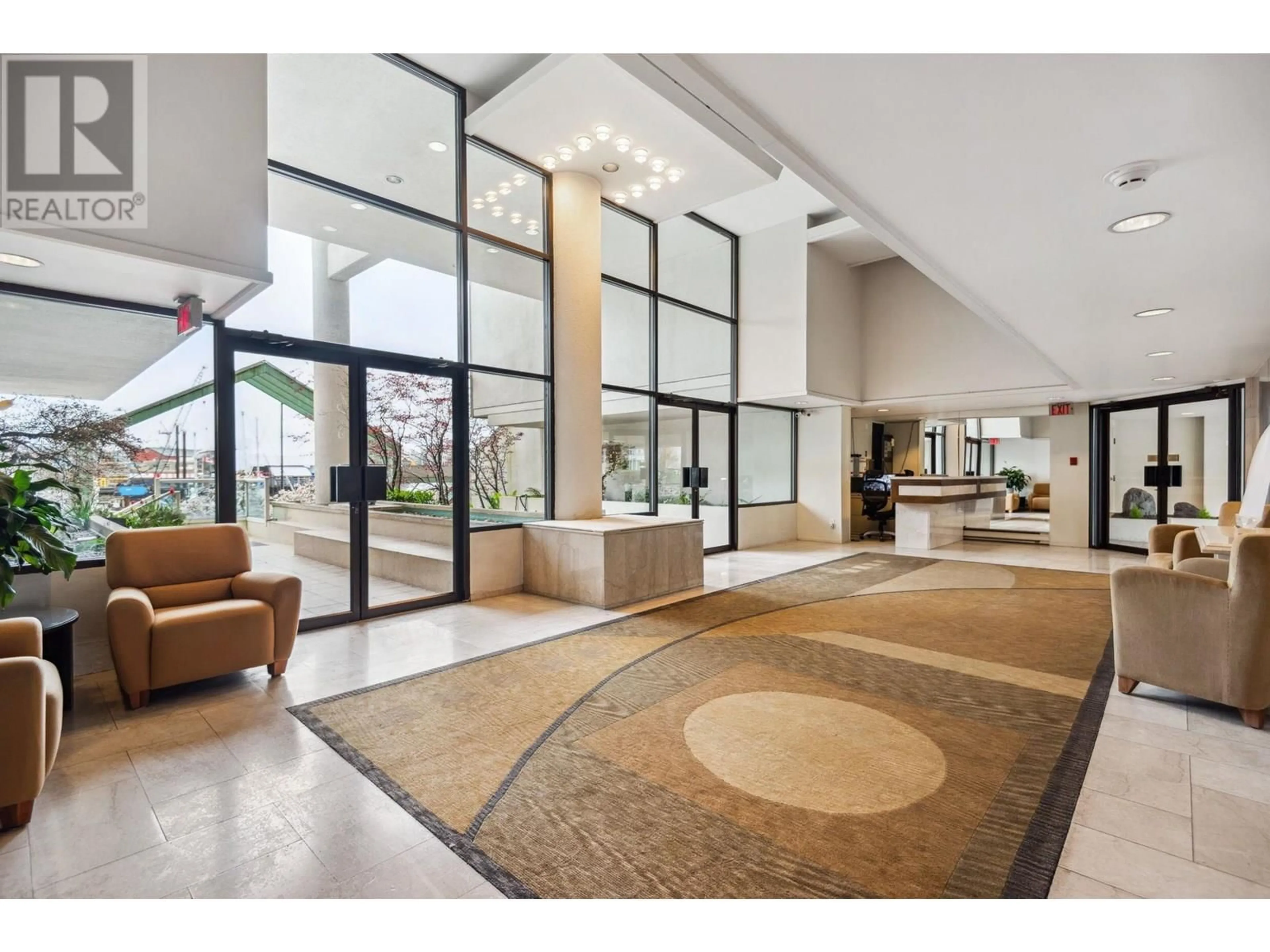 Indoor foyer for 705 - 1600 HOWE STREET, Vancouver British Columbia V6Z2L9