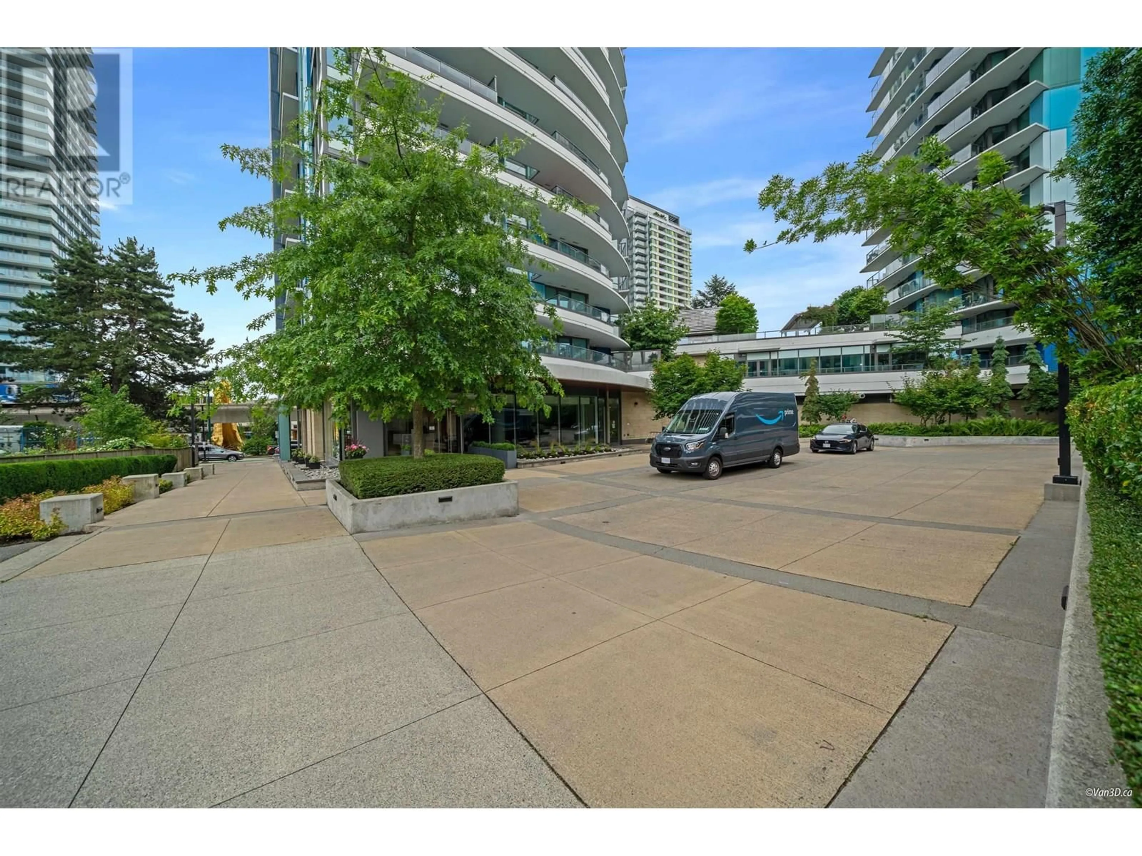 Patio, street for 2401 - 8189 CAMBIE STREET, Vancouver British Columbia V6P0G6