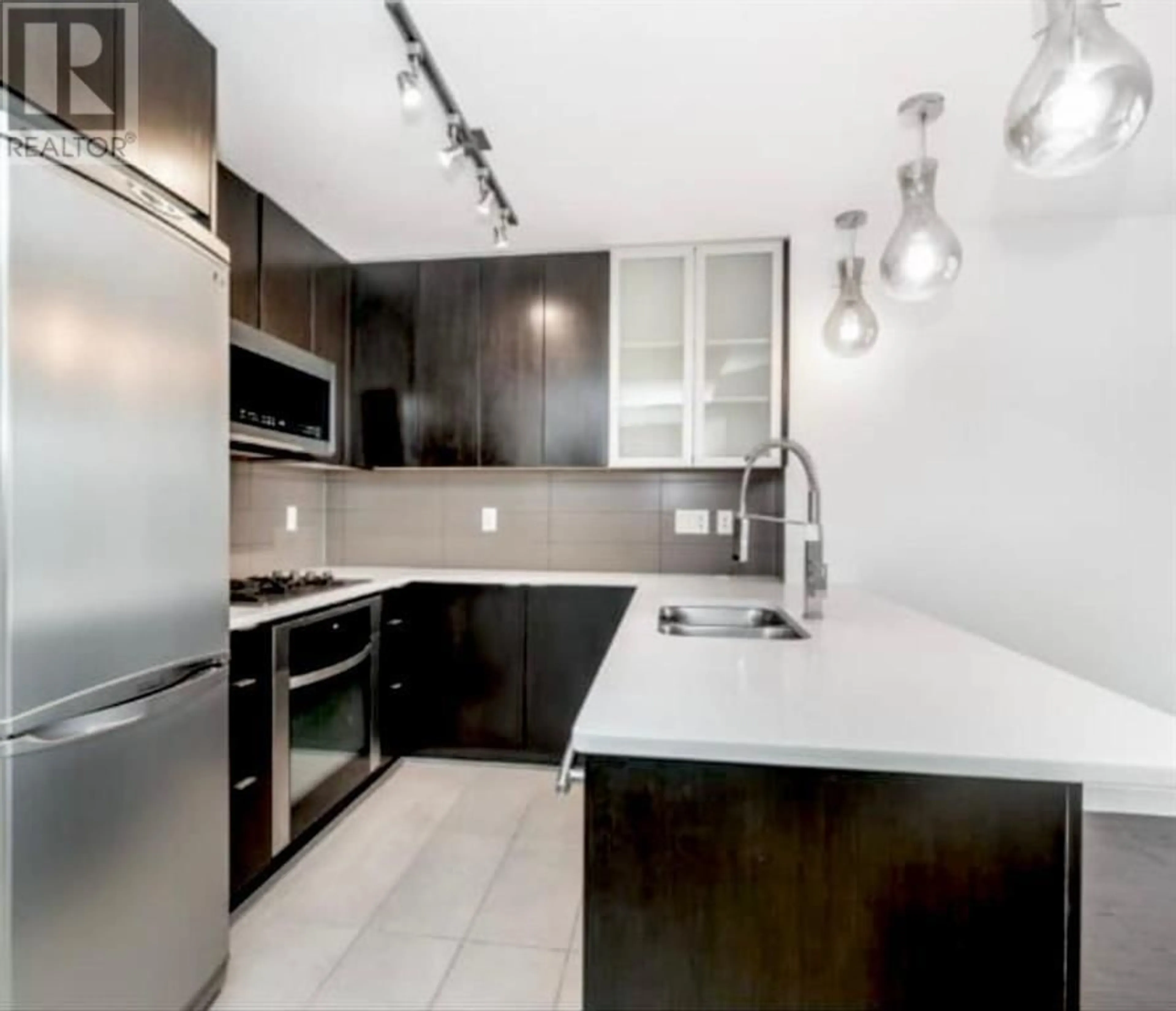 Standard kitchen, unknown for 607 - 7325 ARCOLA STREET, Burnaby British Columbia V5E0A8