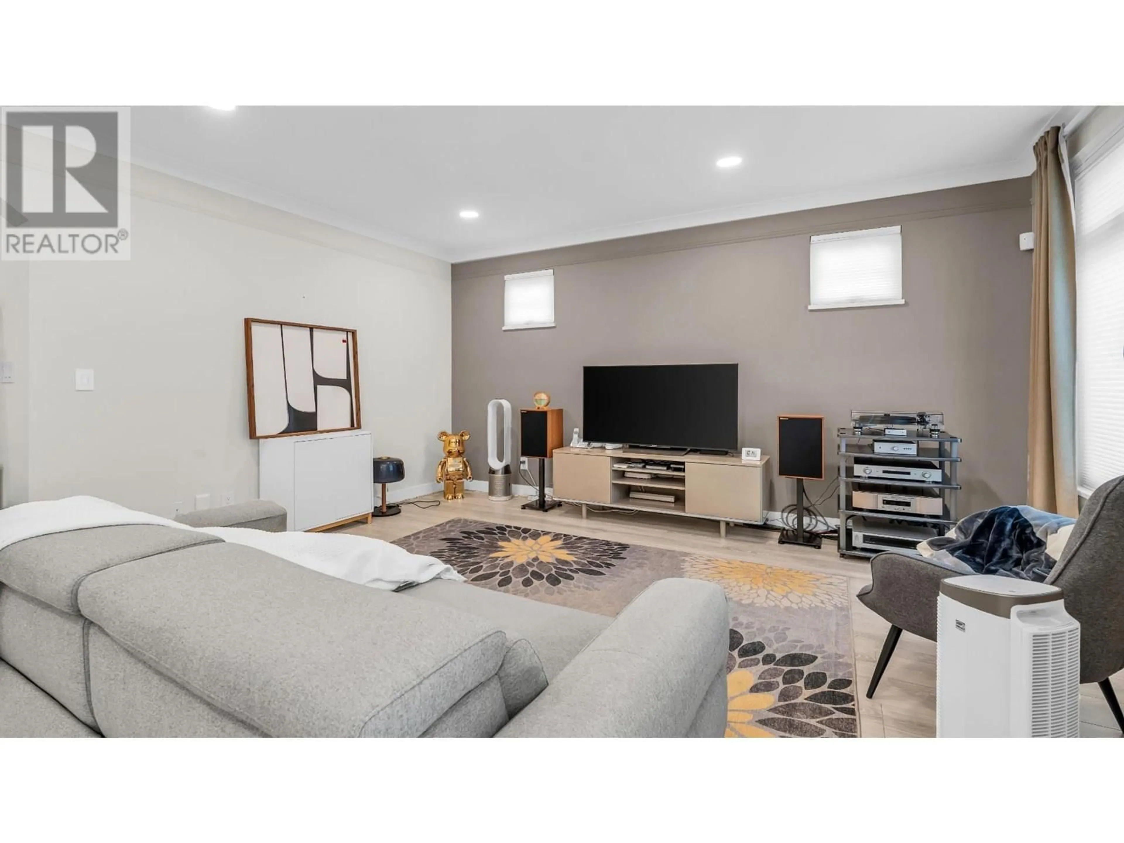 Living room with furniture, unknown for 38 - 6100 WOODWARDS ROAD, Richmond British Columbia V7E6G9