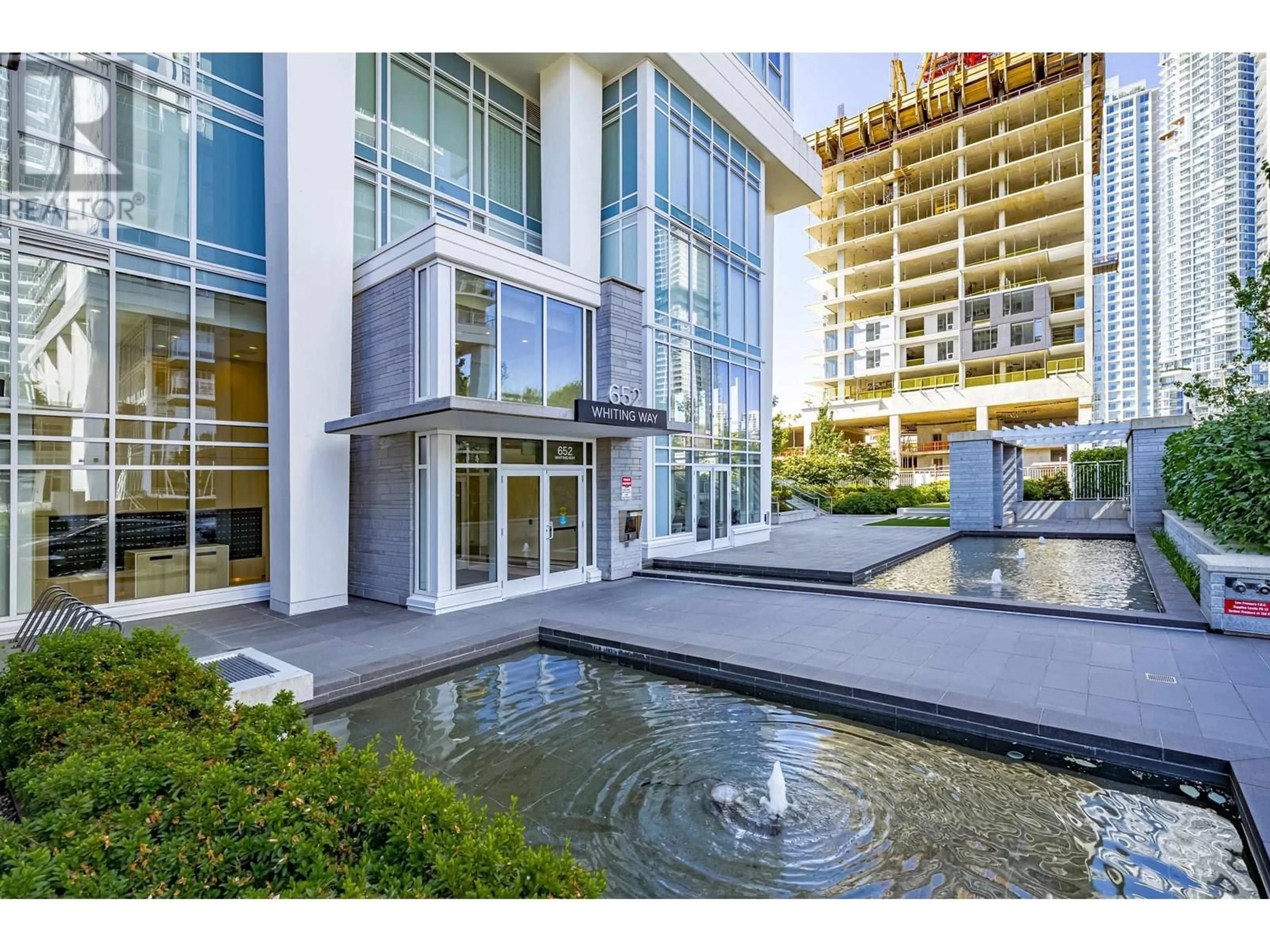 Indoor foyer for 1906 - 652 WHITING WAY, Coquitlam British Columbia V3J0K3
