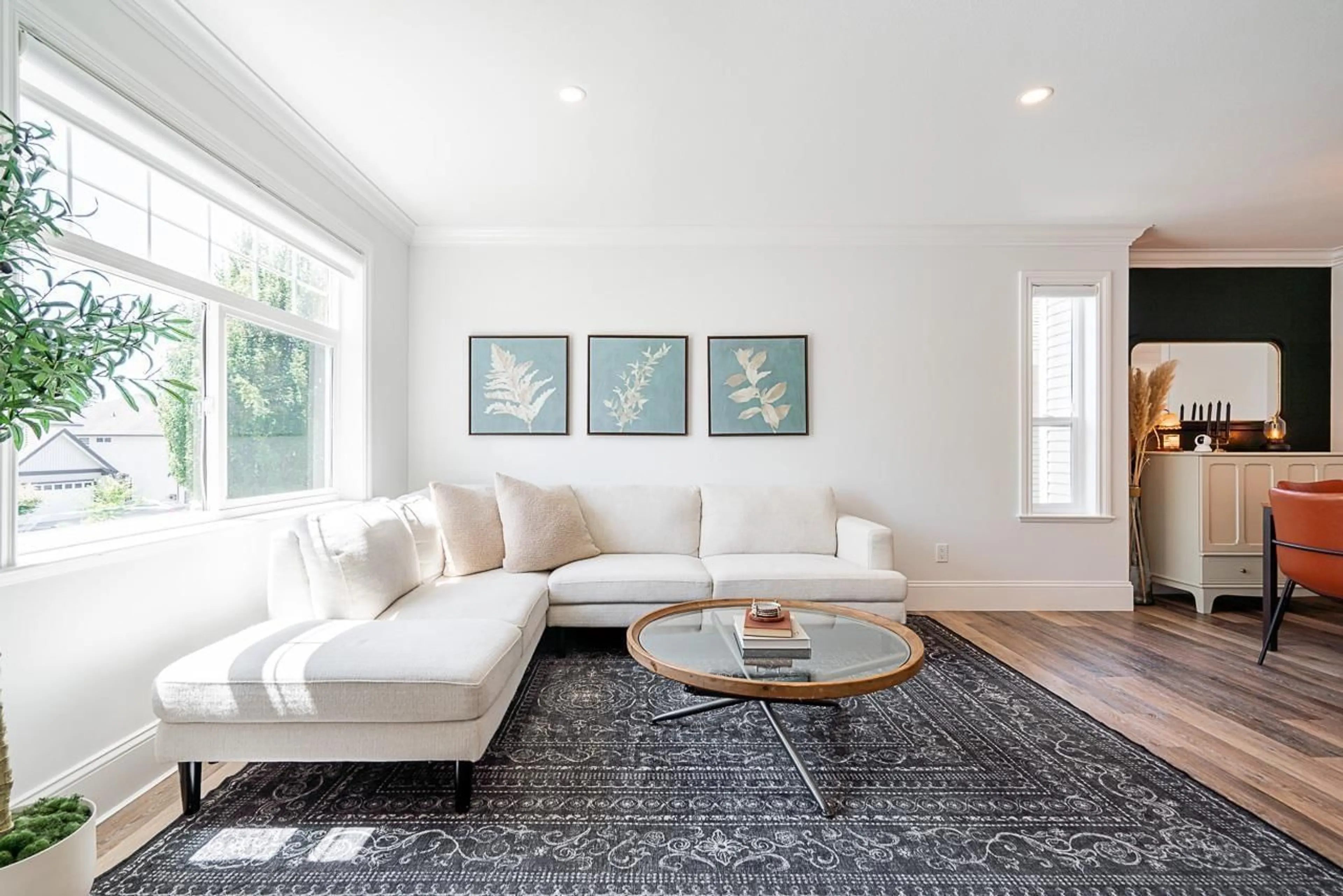 Living room with furniture, unknown for 32929 DESBRISAY, Mission British Columbia V2V7R2