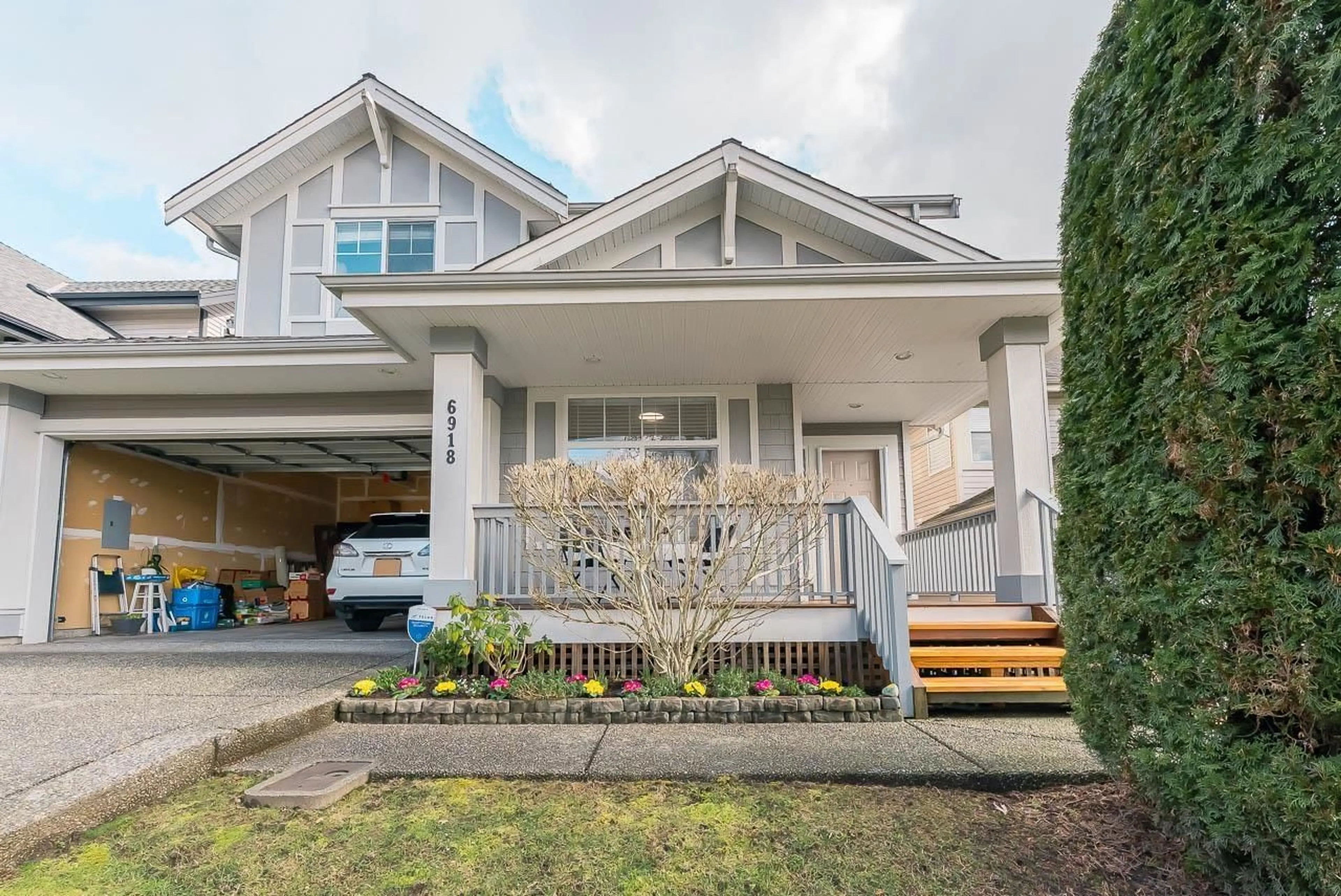 Home with vinyl exterior material, street for 6918 201B, Langley British Columbia V2Y2Y1