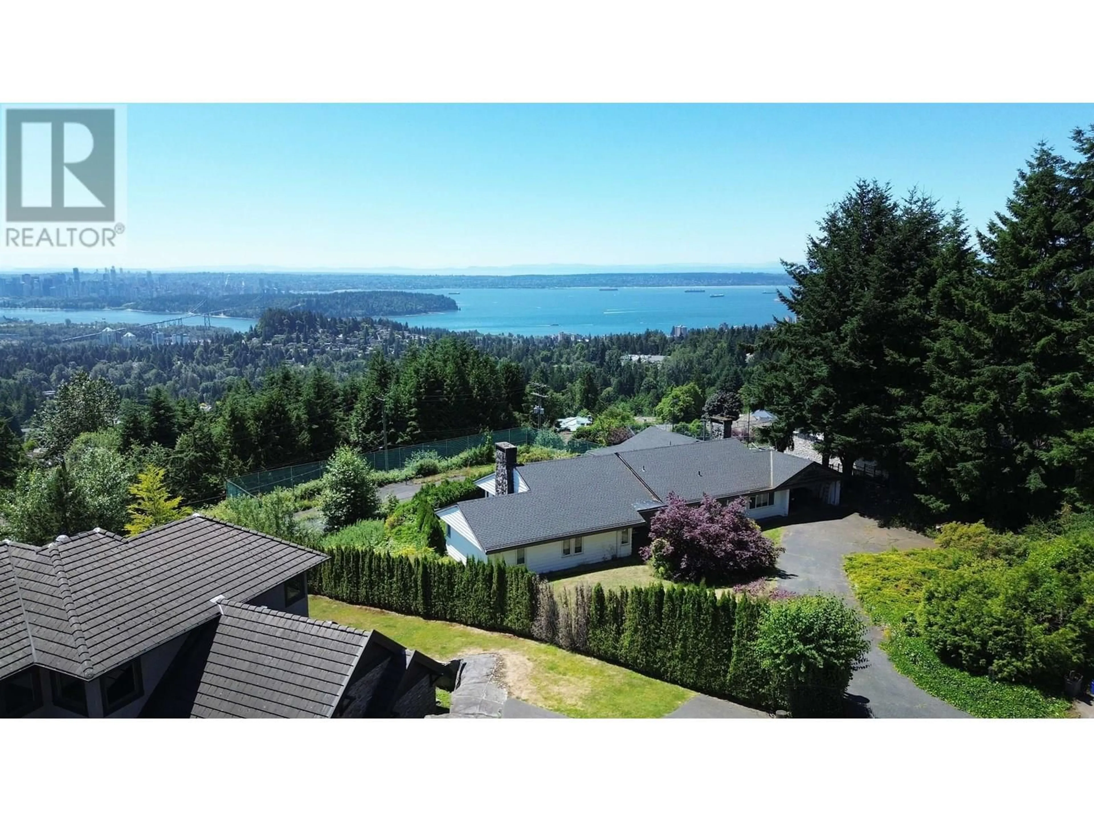 A pic from outside/outdoor area/front of a property/back of a property/a pic from drone, water/lake/river/ocean view for 1028 EYREMOUNT DRIVE, West Vancouver British Columbia V7S2B3