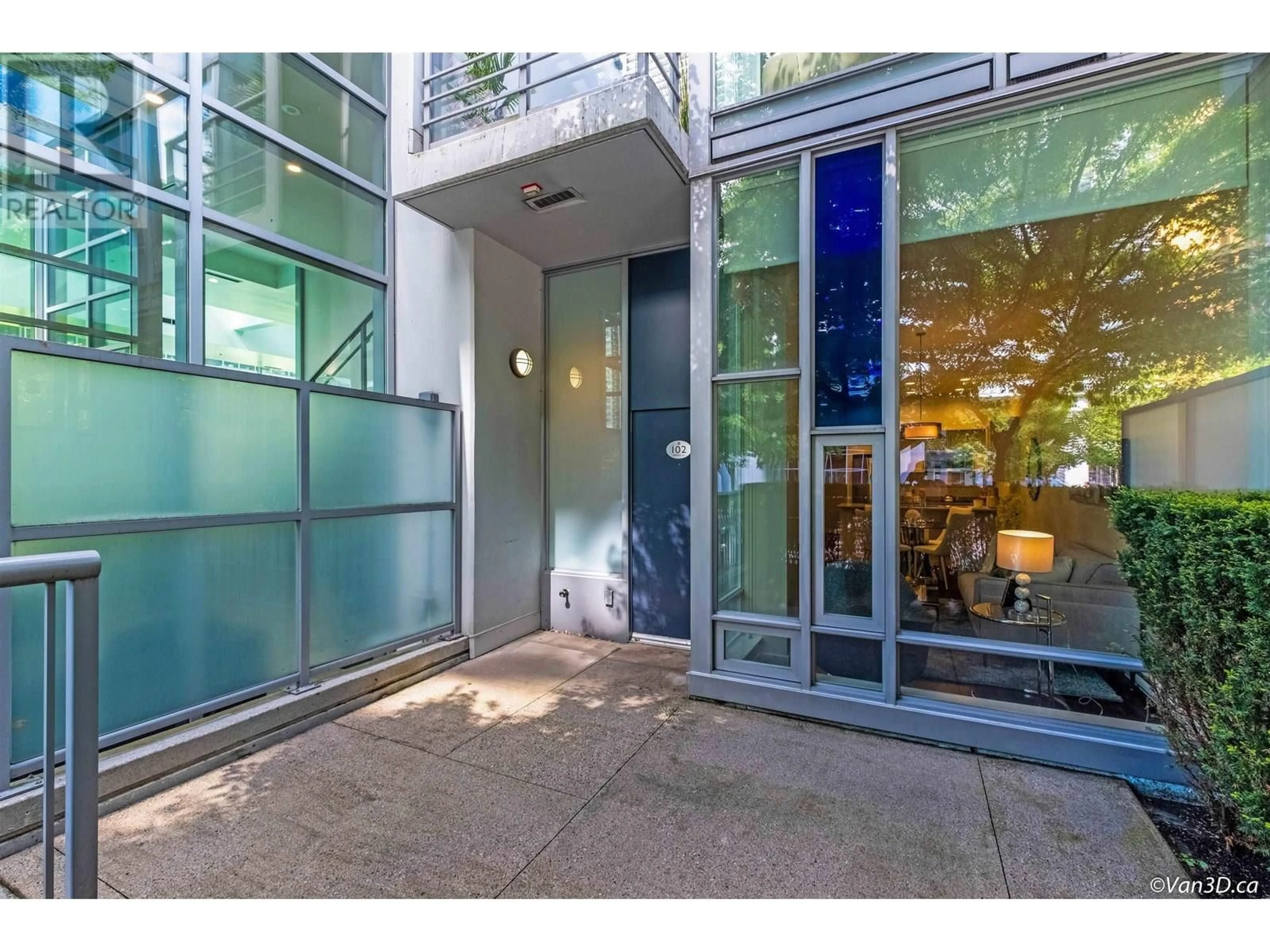 Unknown for 102 REGIMENT SQUARE, Vancouver British Columbia V6B1W1