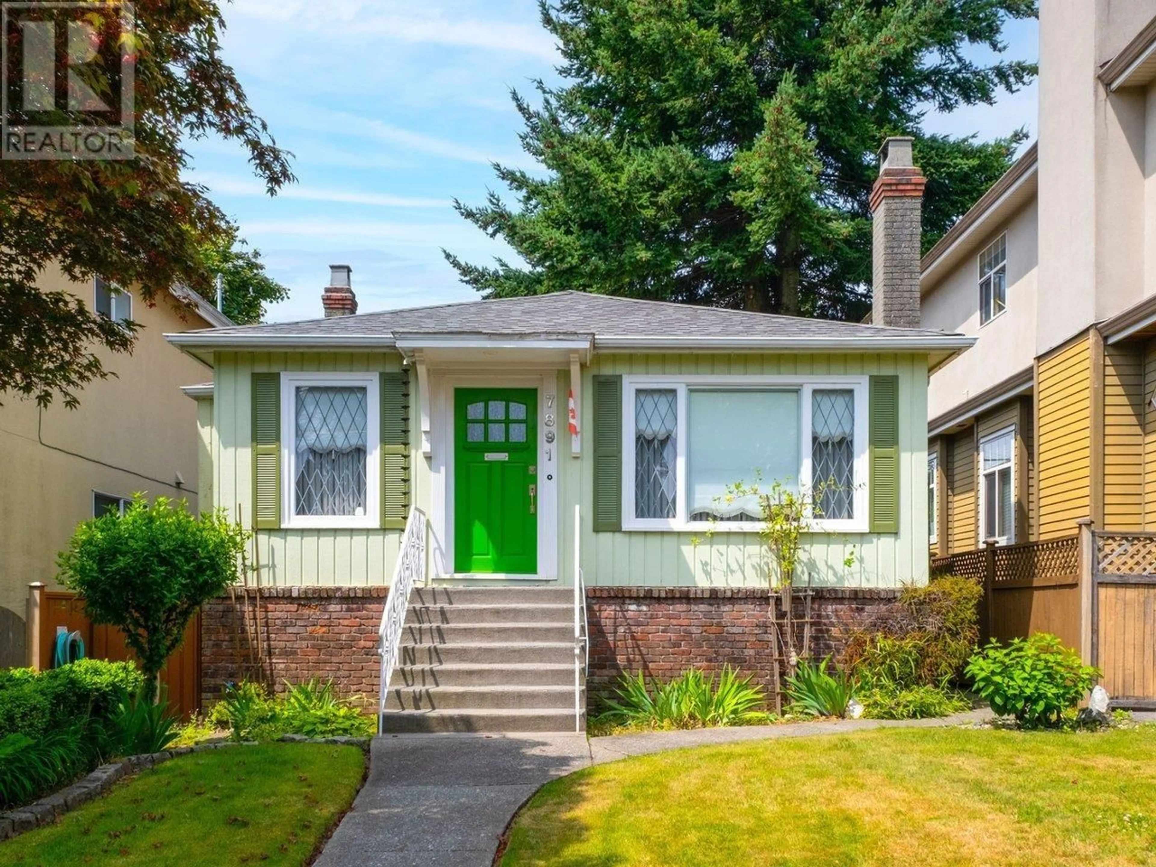 Home with vinyl exterior material, street for 7891 SELKIRK STREET, Vancouver British Columbia V6P4H5