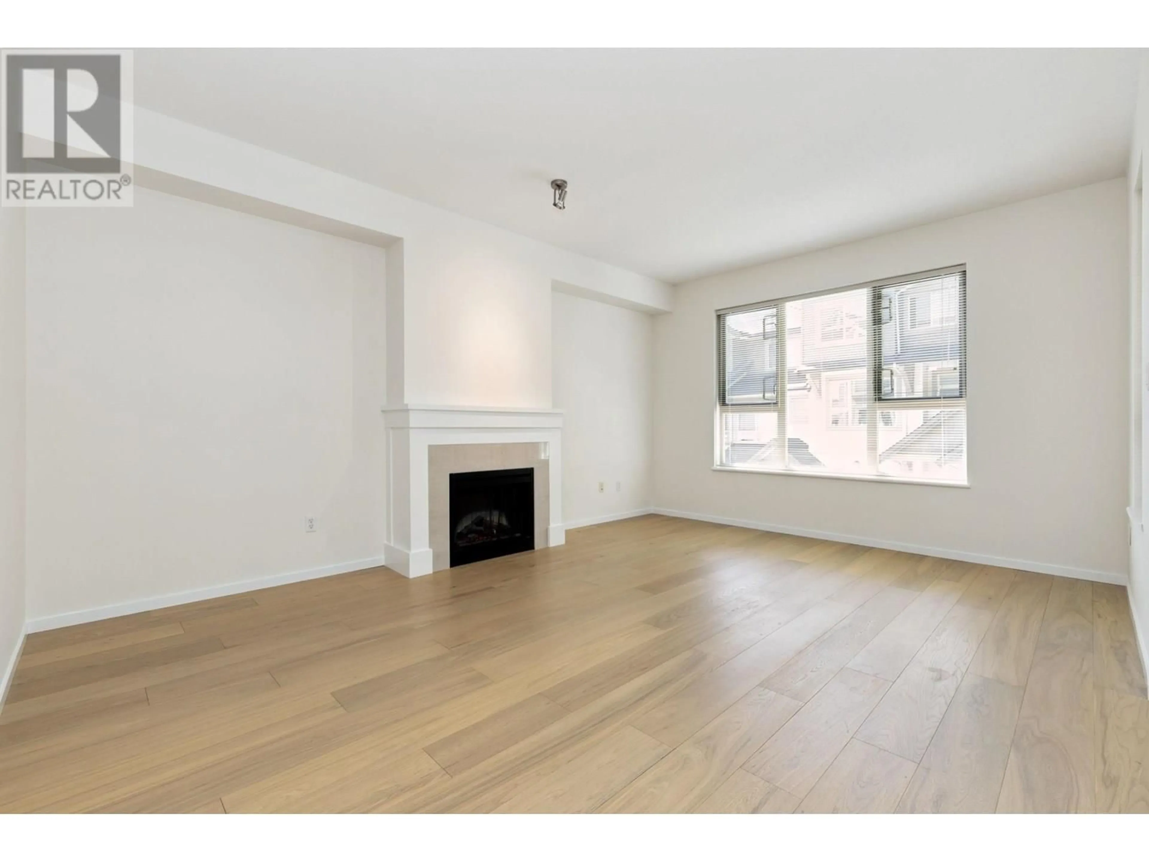 A pic of a room for 55 - 1370 PURCELL DRIVE, Coquitlam British Columbia V3E0A5