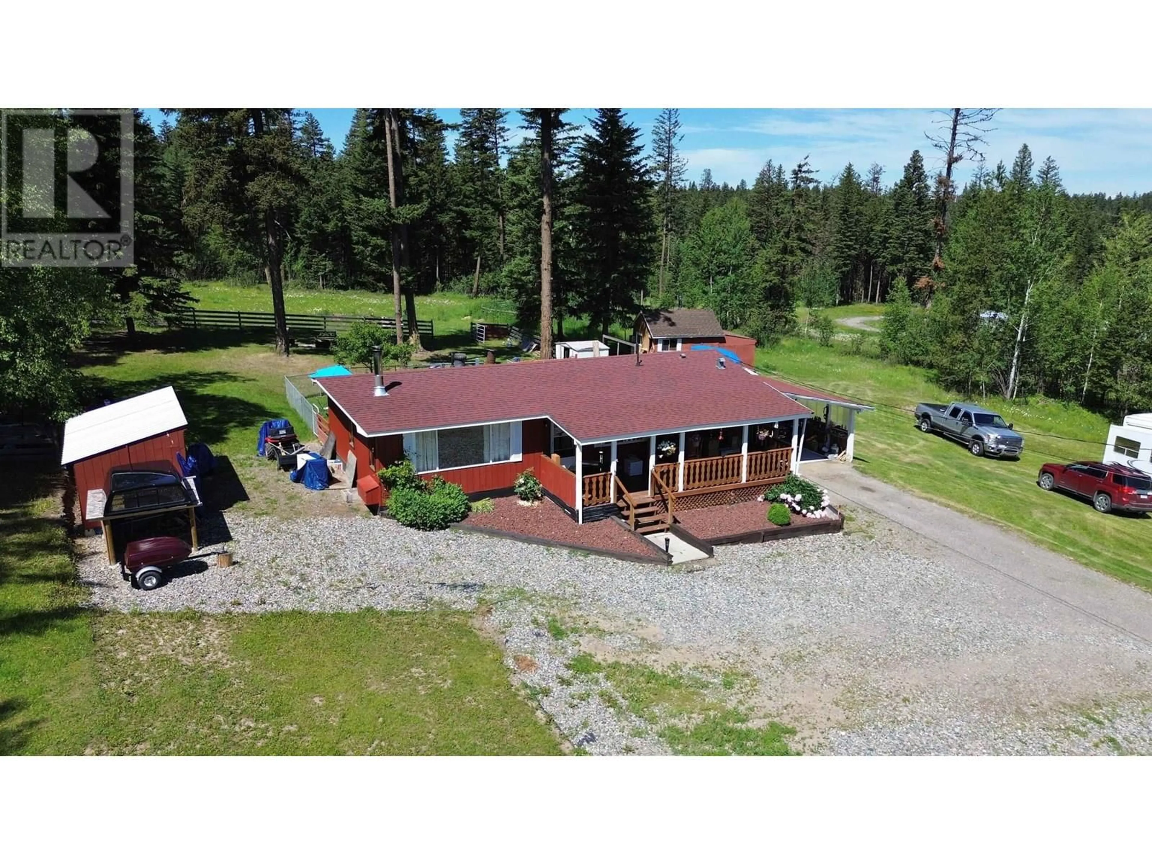 A pic from outside/outdoor area/front of a property/back of a property/a pic from drone, building for 1414 KALLYN ROAD, Williams Lake British Columbia V2G4Y1
