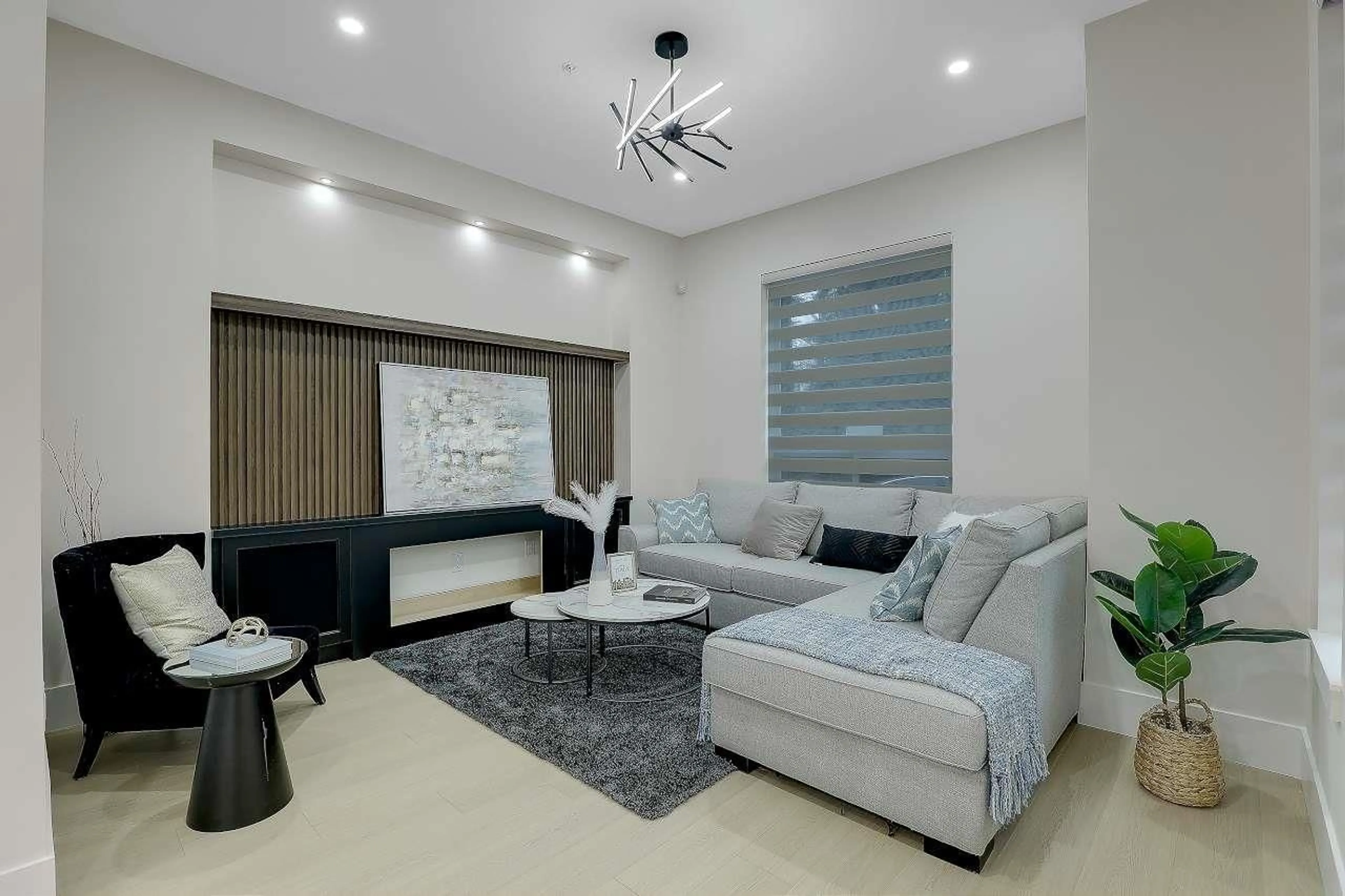 Living room with furniture, unknown for 20515 74B, Langley British Columbia V2Y1V5