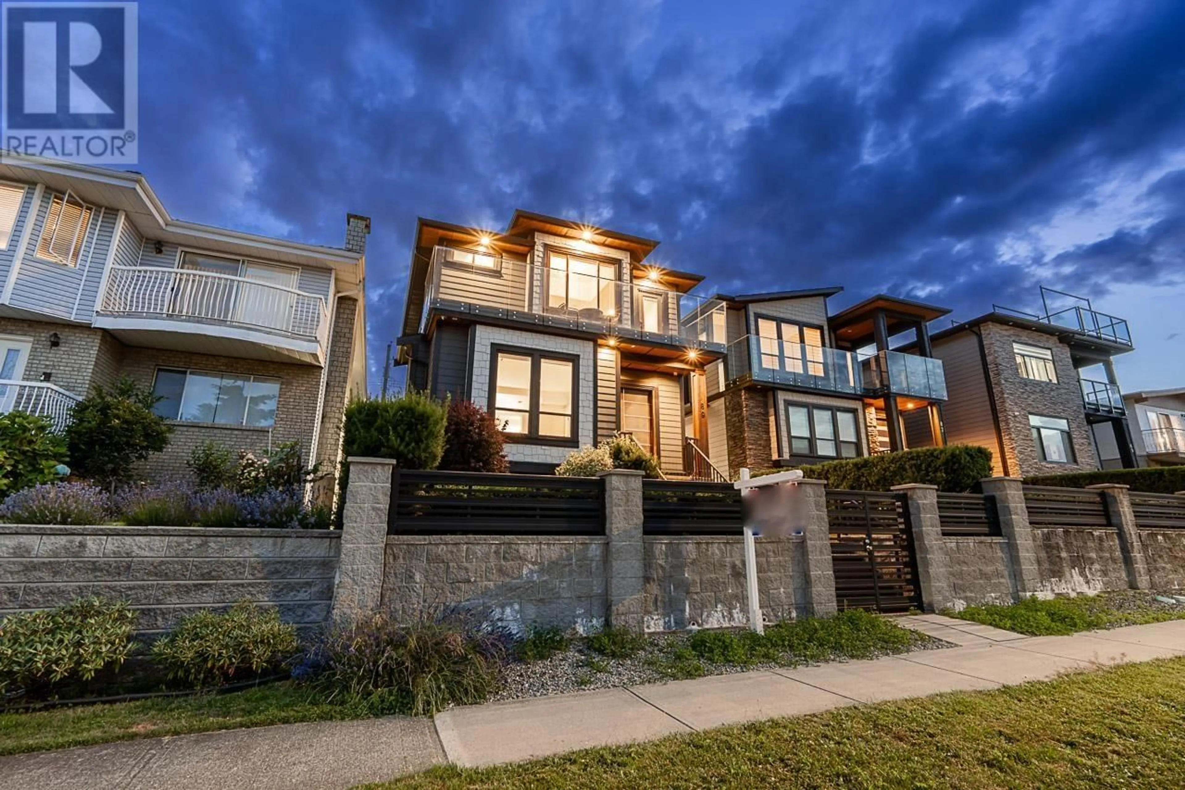 Home with brick exterior material, street for 89 WARWICK AVENUE, Burnaby British Columbia V5B3X2