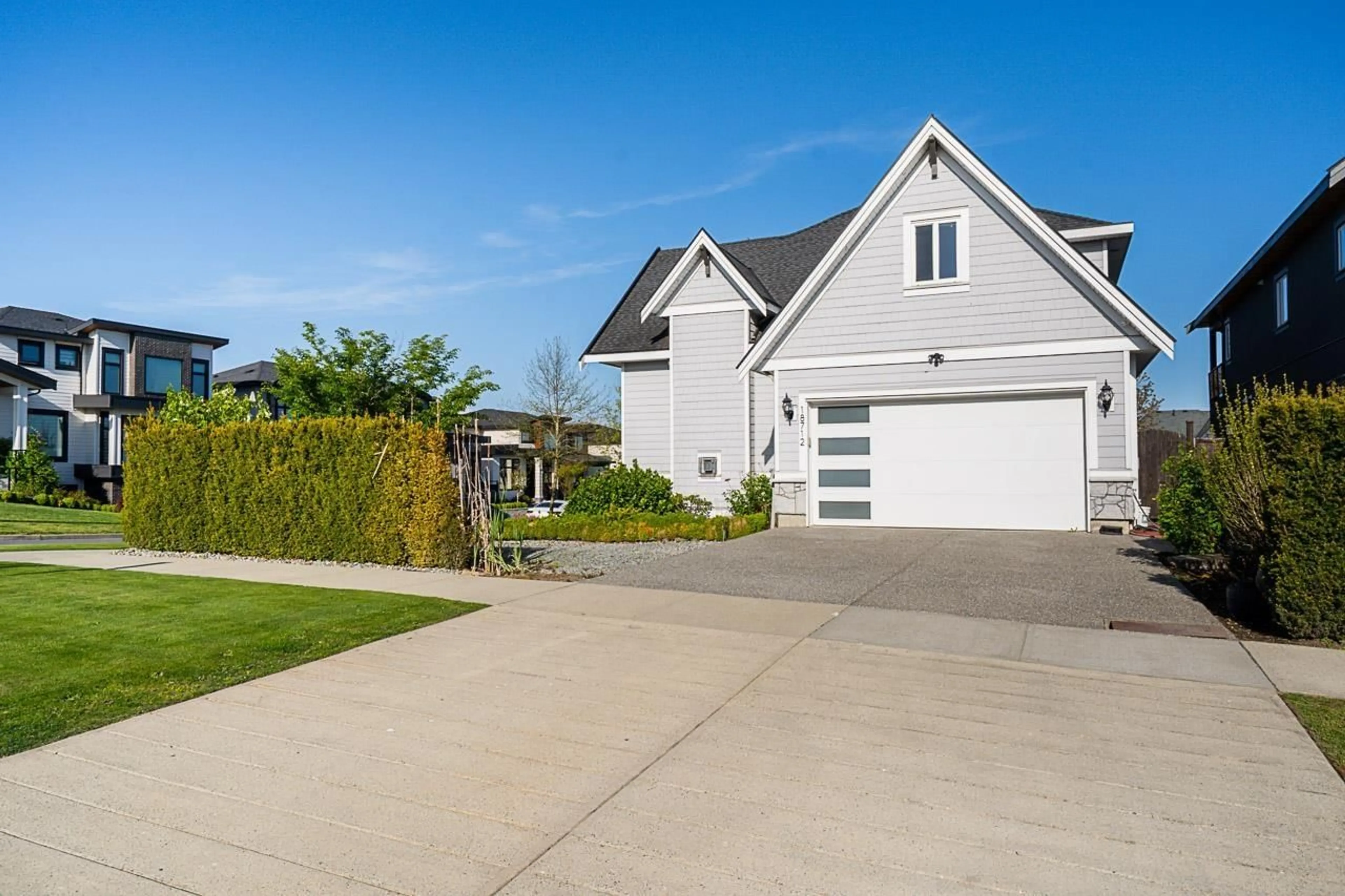 Home with vinyl exterior material, street for 18712 55, Surrey British Columbia V3S4N7