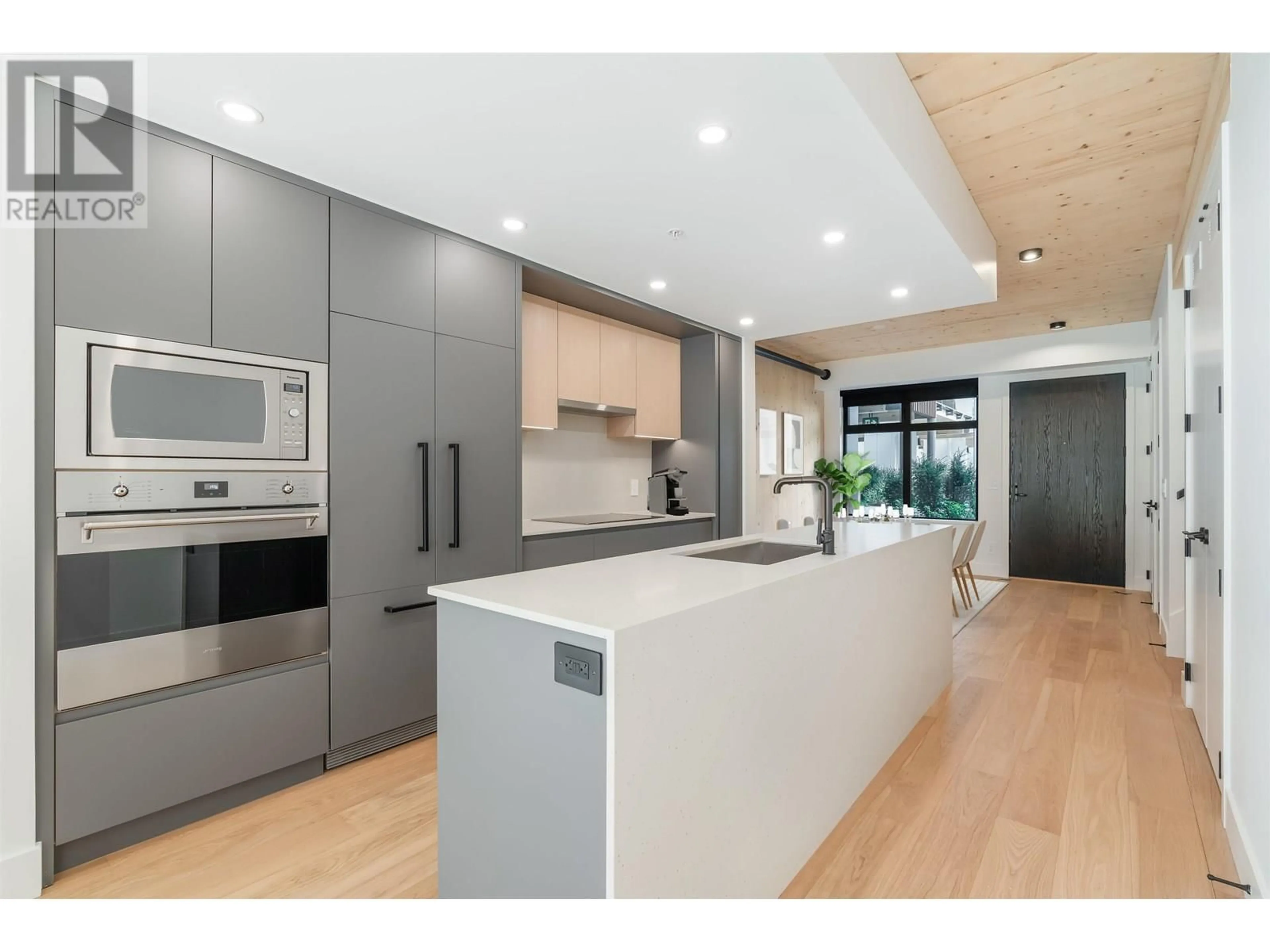 Contemporary kitchen, unknown for 121 - 310 SALTER STREET, New Westminster British Columbia V3M0N7