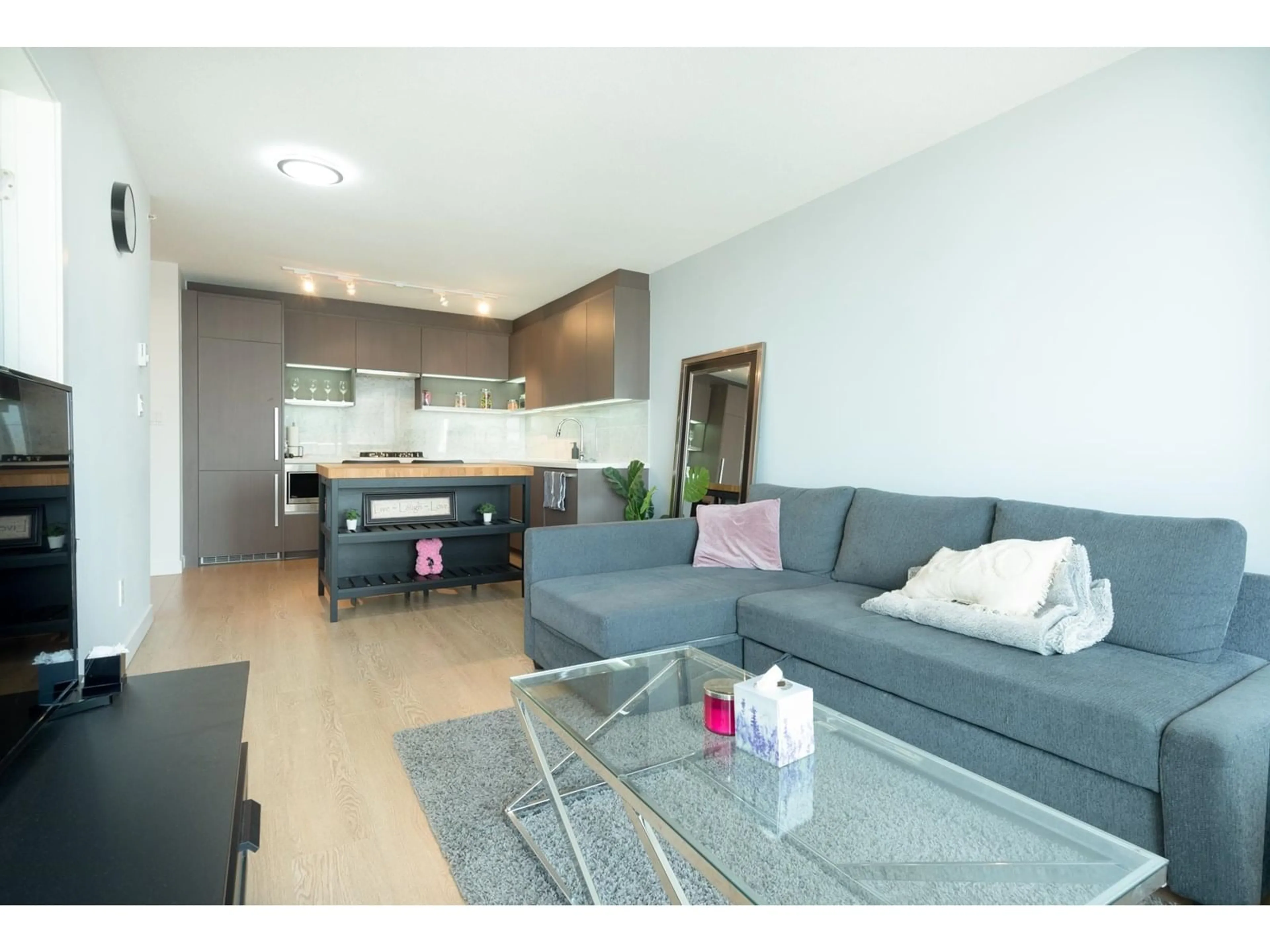 Living room with furniture, unknown for 1808 - 13696 100, Surrey British Columbia V3T0L5