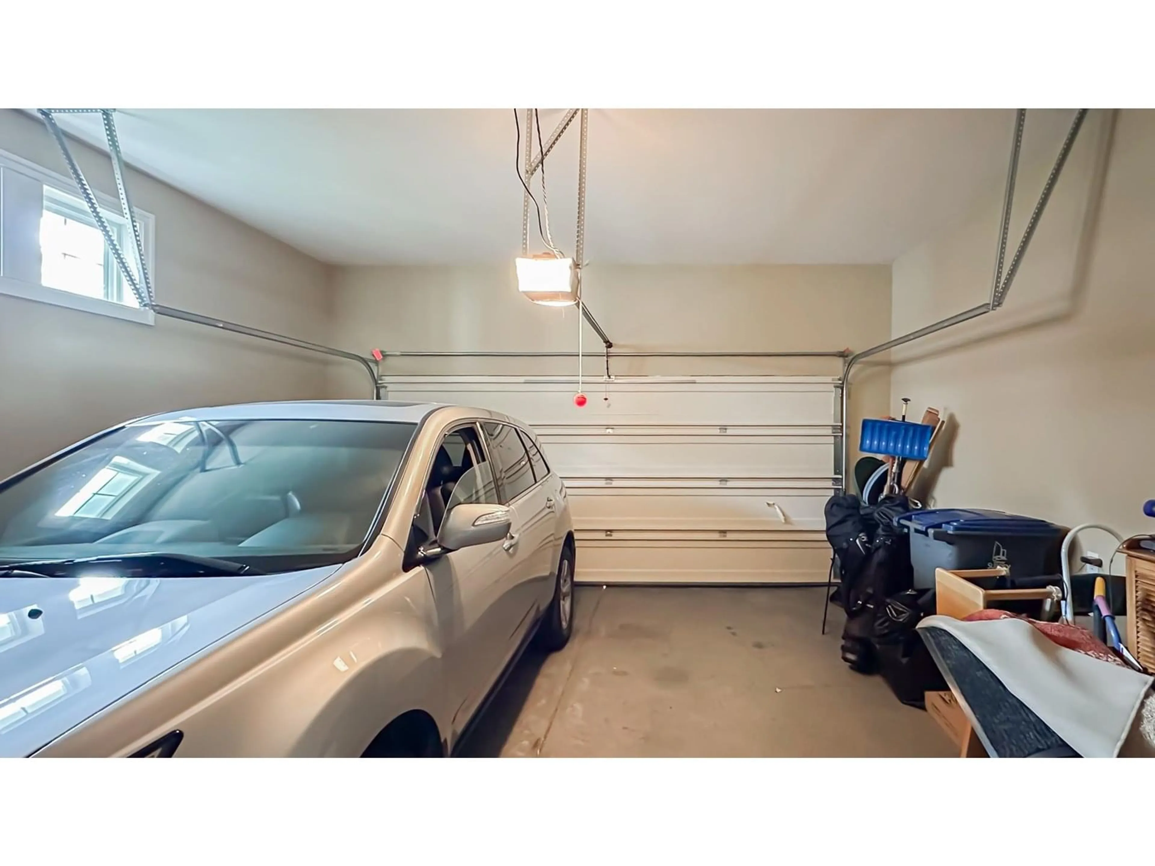 Indoor garage for 26 - 14655 32, Surrey British Columbia V4P3R6