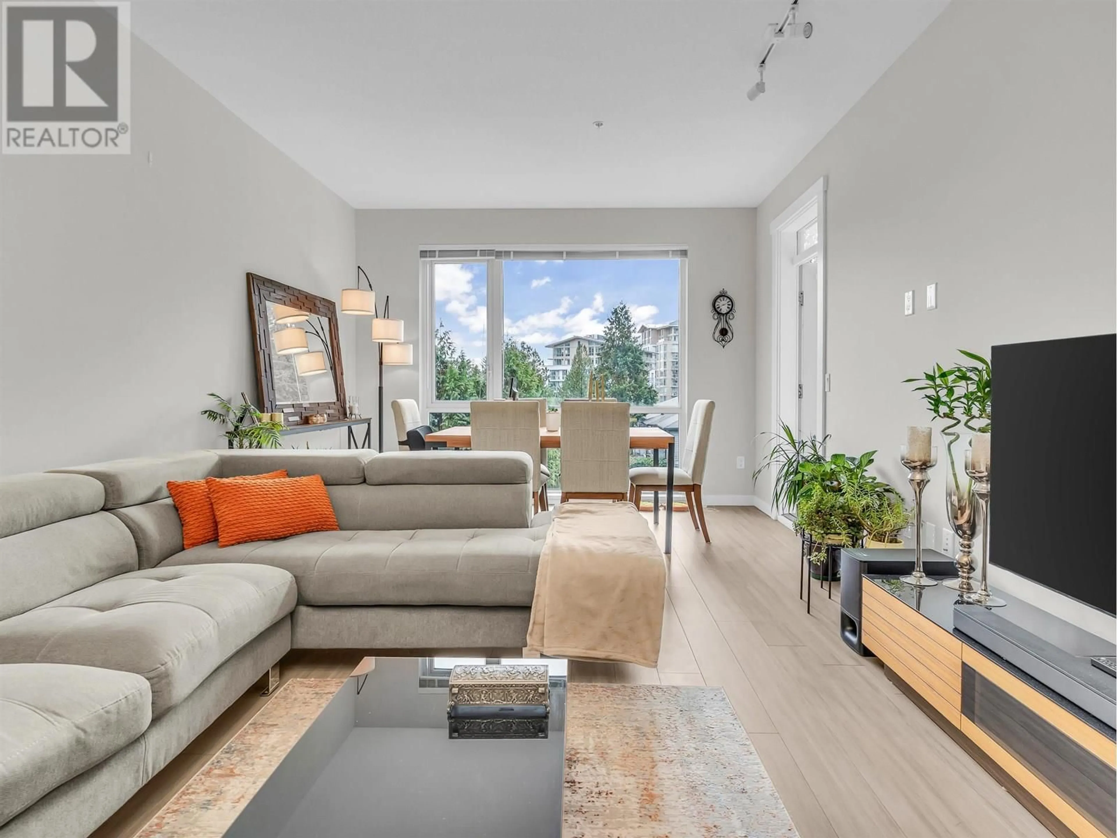 Living room with furniture, unknown for 322 - 2651 LIBRARY LANE, North Vancouver British Columbia V7J0C1