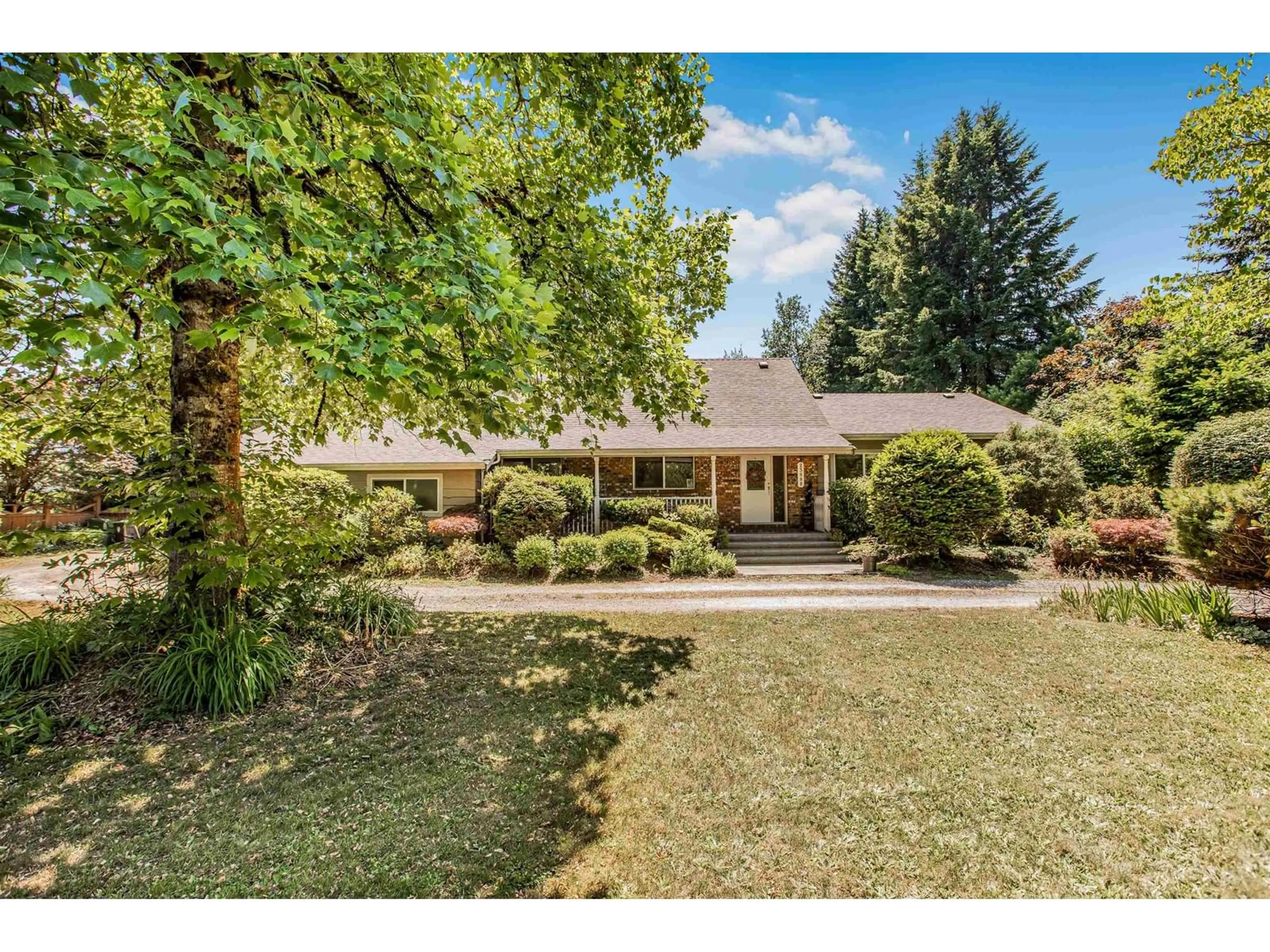 A pic from outside/outdoor area/front of a property/back of a property/a pic from drone, street for 23888 48TH, Langley British Columbia V2Z2T1