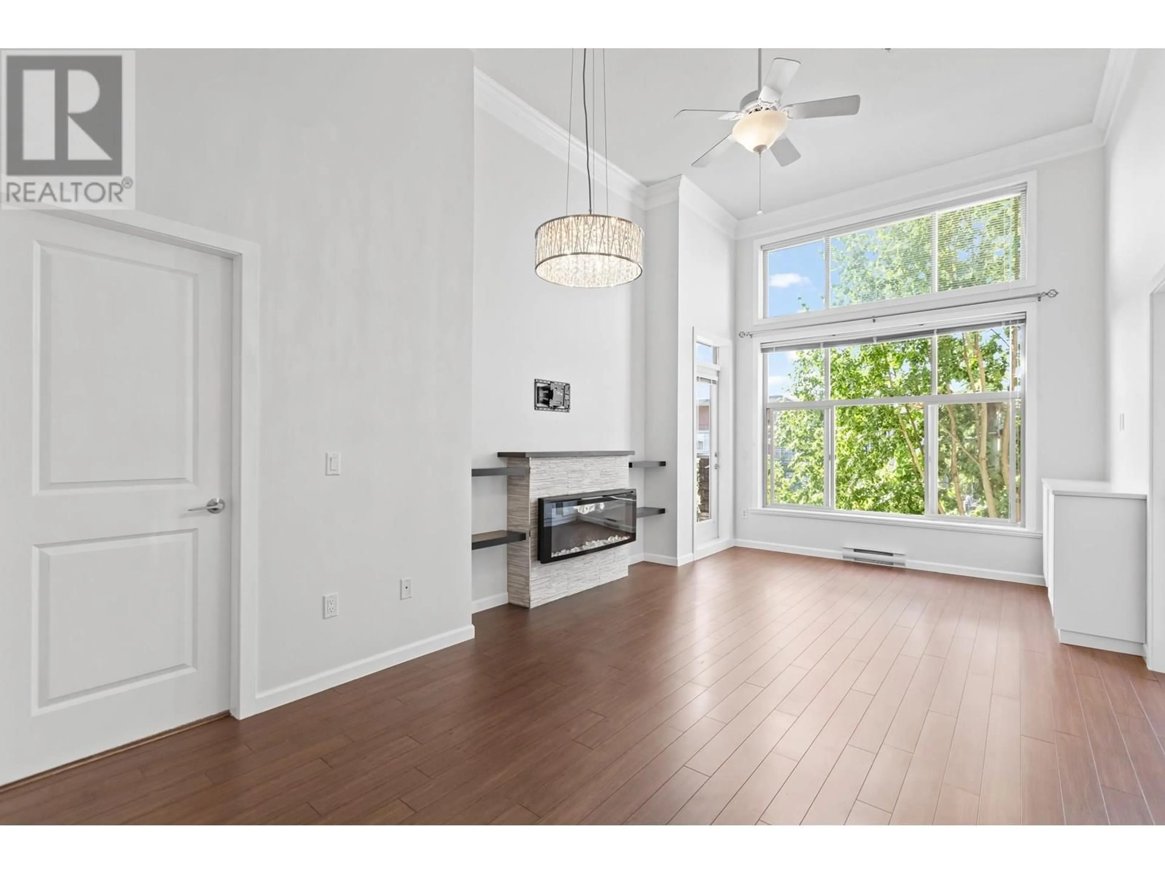 A pic of a room for 403 - 2477 KELLY AVENUE, Port Coquitlam British Columbia V3C0B3